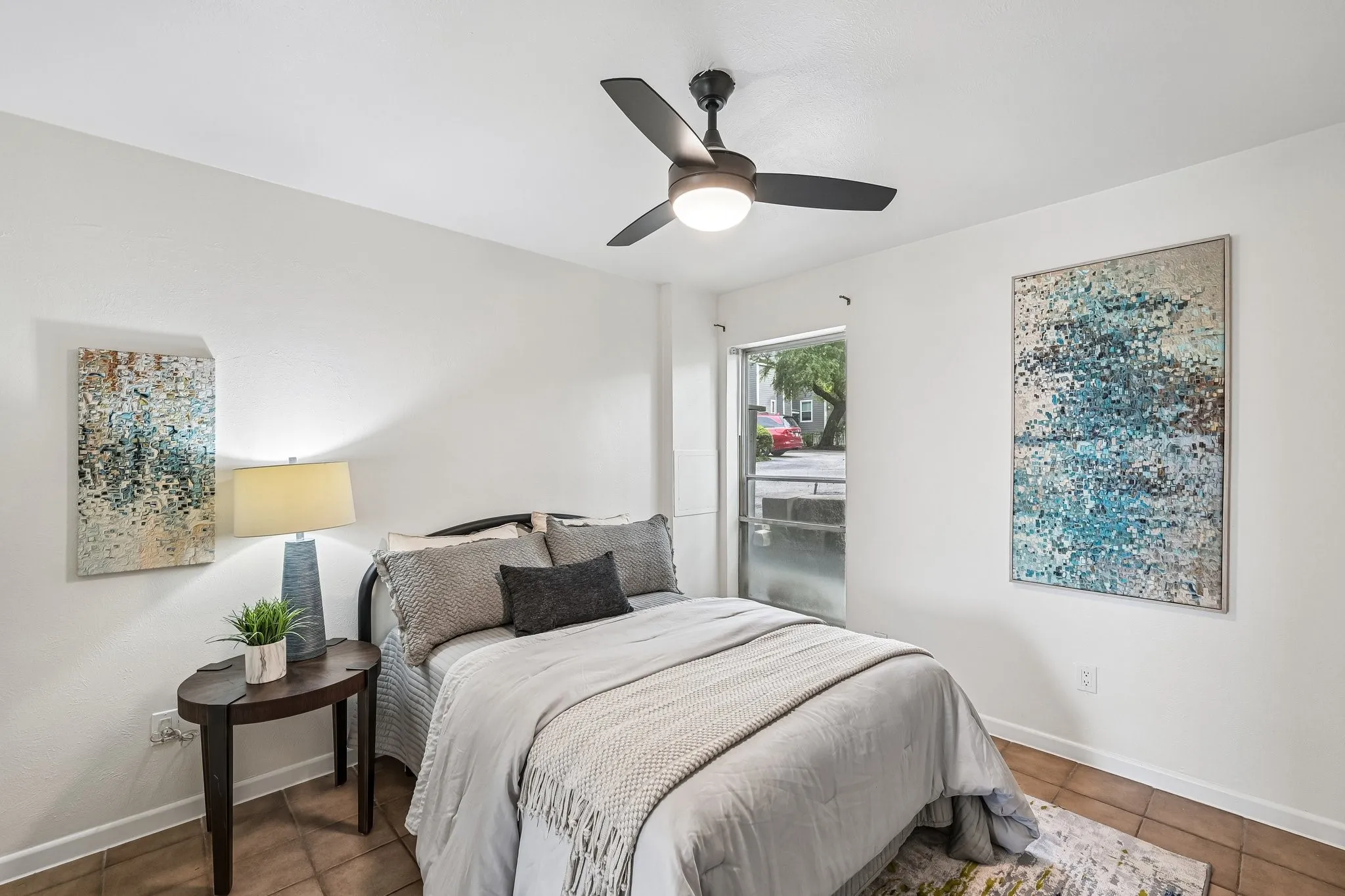 Condominium For Sale in Rockwall County , 300 Rush Creek Drive 5, Heath, Texas 75032, 3 Bedroom, 3 Bathroom, Garage spaces, 1,452 Sqft, built in 1972, mls#21303863, Real Estate Agent in Heath, Homes For Sale in Rockwall county, Homes For Sale in Heath, Realtor in Heath Texas, Real Estate Brokerage Independent Realty Texas, Luminita Cordes Realtor