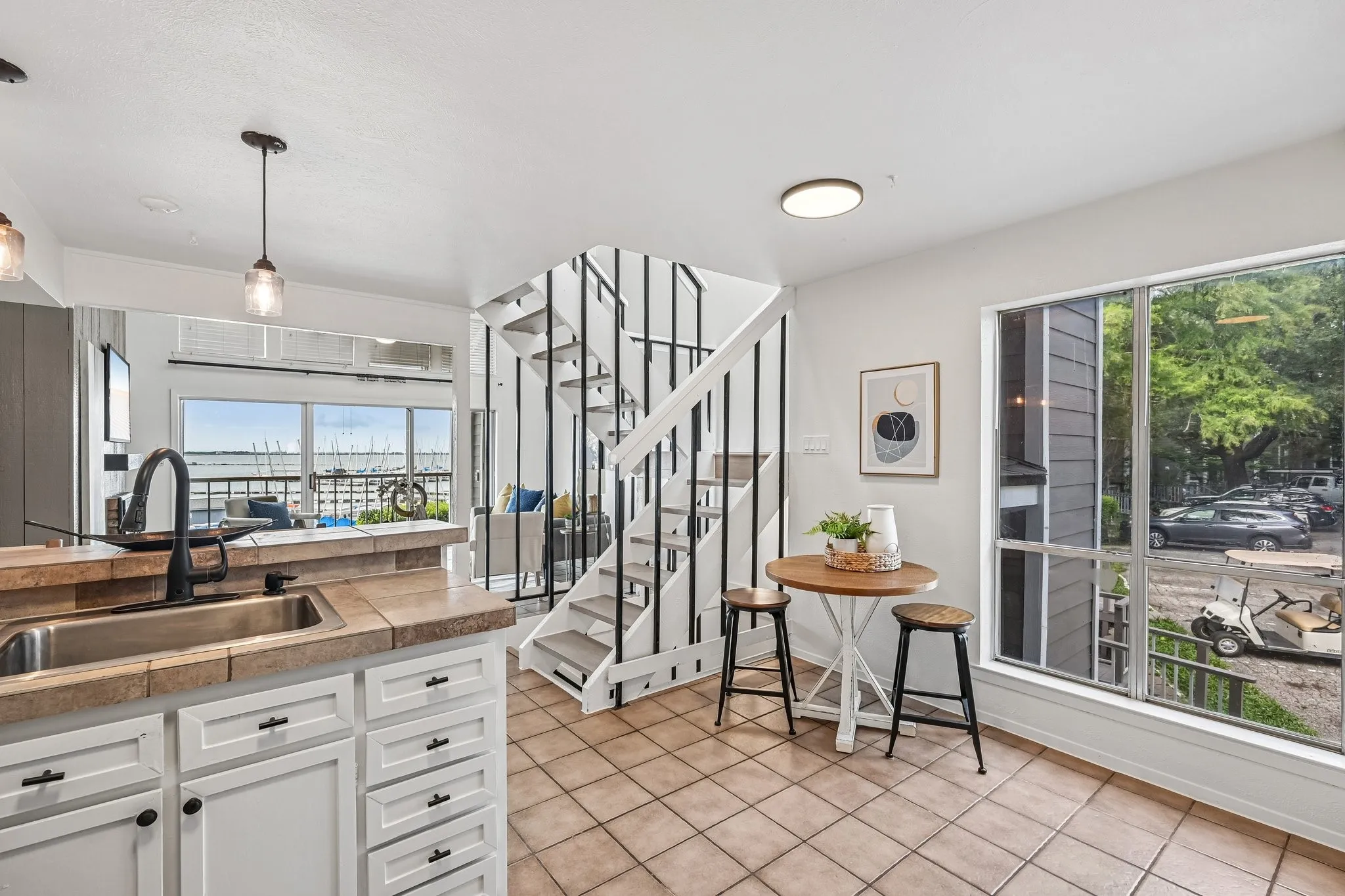 Condominium For Sale in Rockwall County , 300 Rush Creek Drive 5, Heath, Texas 75032, 3 Bedroom, 3 Bathroom, Garage spaces, 1,452 Sqft, built in 1972, mls#21303863, Real Estate Agent in Heath, Homes For Sale in Rockwall county, Homes For Sale in Heath, Realtor in Heath Texas, Real Estate Brokerage Independent Realty Texas, Luminita Cordes Realtor