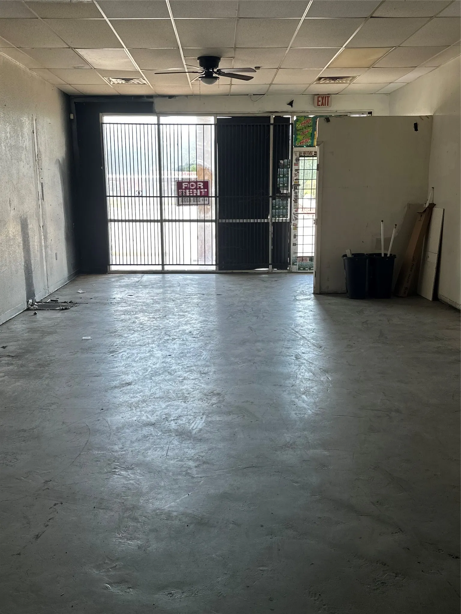 Retail For Rent in Tarrant County , 5537 E Lancaster Avenue, Fort Worth, Texas 76112, 0, 0, Garage spaces, 0 Sqft, built in 2017, mls#21304864, Real Estate Agent in Fort Worth, Homes For Rent in Tarrant county, Homes For Rent in Fort Worth, Realtor in Fort Worth Texas, Real Estate Brokerage Independent Realty Texas, Luminita Cordes Realtor