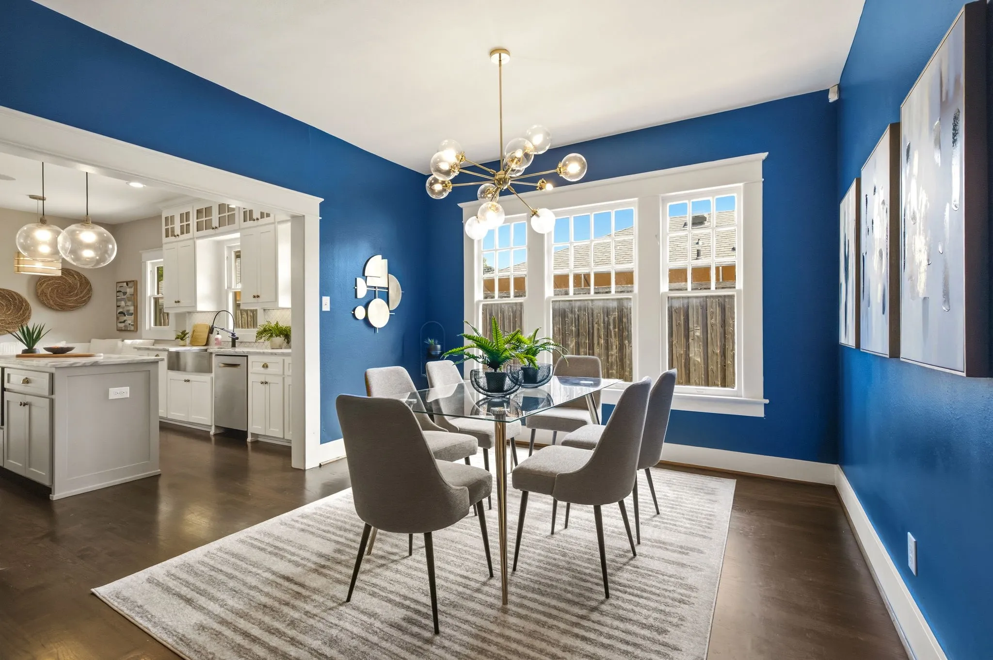 Single Family Residence For Sale in Dallas County , 209 S Windomere Avenue, Dallas, Texas 75208, 4 Bedroom, 3 Bathroom, Garage spaces, 2,821 Sqft, built in 1920, mls#21304680, Real Estate Agent in Dallas, Homes For Sale in Dallas county, Homes For Sale in Dallas, Realtor in Dallas Texas, Real Estate Brokerage Independent Realty Texas, Luminita Cordes Realtor
