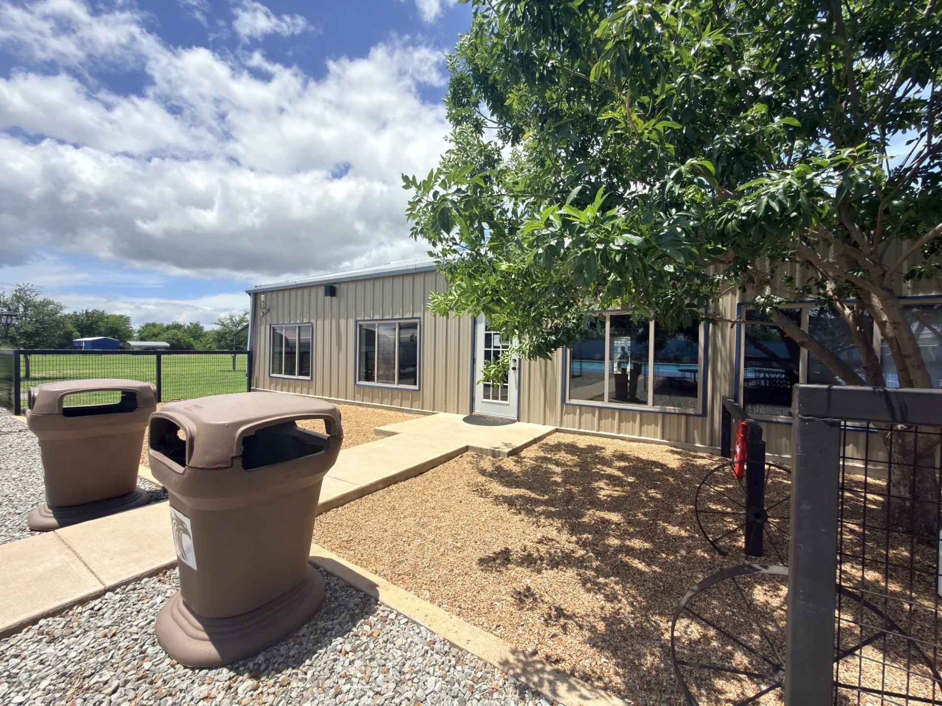 Business For Rent in Hunt County , 8806 Fm 751, Quinlan, Texas 75474, 0, 0, Garage spaces, 0 Sqft, built in 2012, Price $3,000, mls#21303799, Real Estate Agent in Quinlan, Homes For Rent in Hunt county, Homes For Rent in Quinlan, Realtor in Quinlan Texas, Real Estate Brokerage Independent Realty Texas, Luminita Cordes Realtor