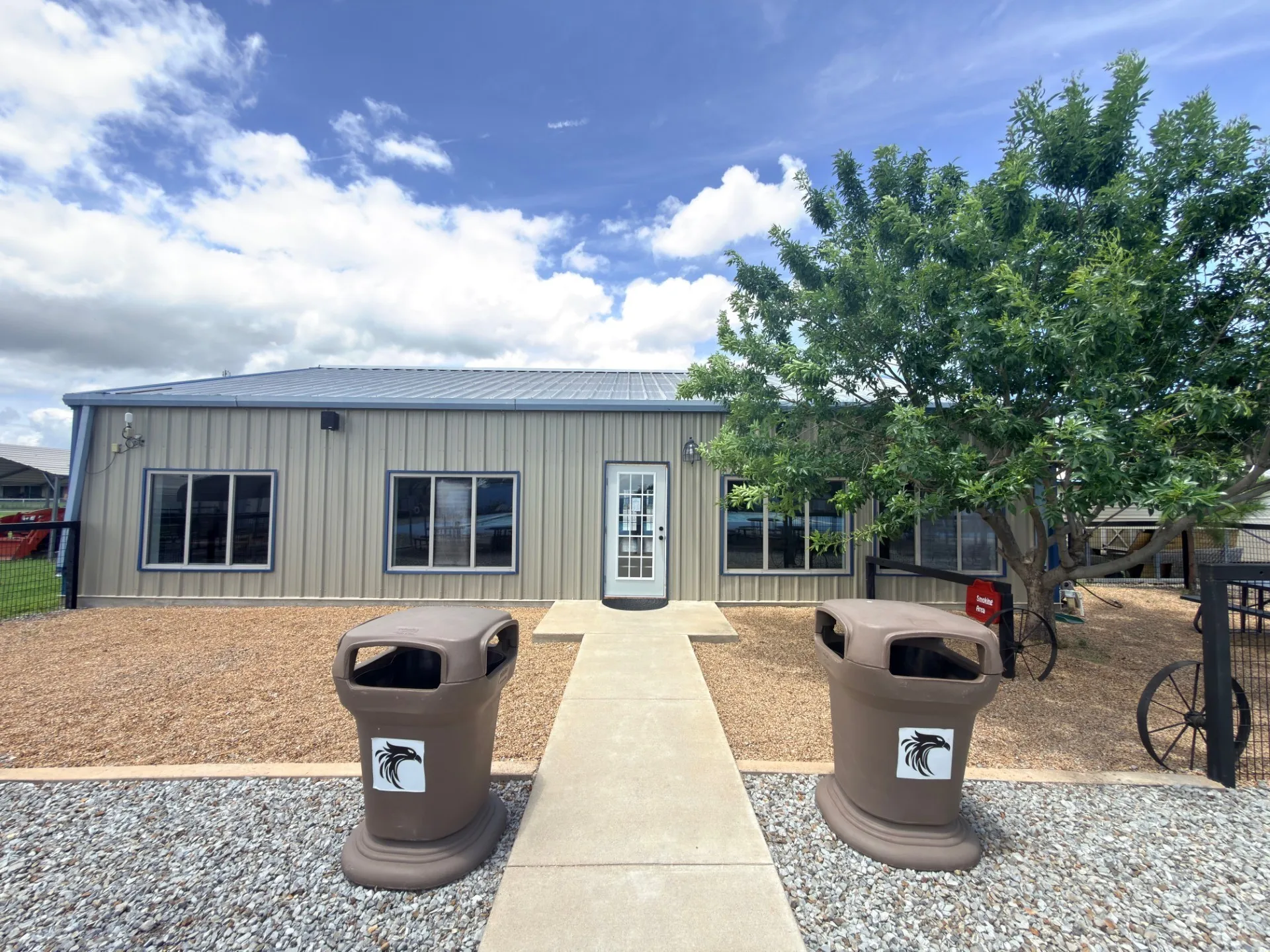 Business For Rent in Hunt County , 8806 Fm 751, Quinlan, Texas 75474, 0, 0, Garage spaces, 0 Sqft, built in 2012, Price $3,000, mls#21303799, Real Estate Agent in Quinlan, Homes For Rent in Hunt county, Homes For Rent in Quinlan, Realtor in Quinlan Texas, Real Estate Brokerage Independent Realty Texas, Luminita Cordes Realtor