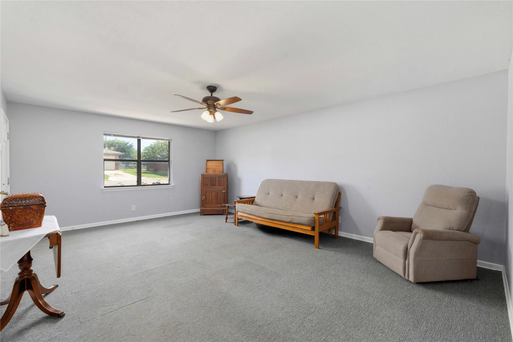 Single Family Residence For Sale in Brown County , 4405 Redbird Drive, Brownwood, Texas 76801, 2 Bedroom, 1 Bathroom, 1 Garage spaces, 1,059 Sqft, built in 1985, mls#21304274, Real Estate Agent in Brownwood, Homes For Sale in Brown county, Homes For Sale in Brownwood, Realtor in Brownwood Texas, Real Estate Brokerage Independent Realty Texas, Luminita Cordes Realtor