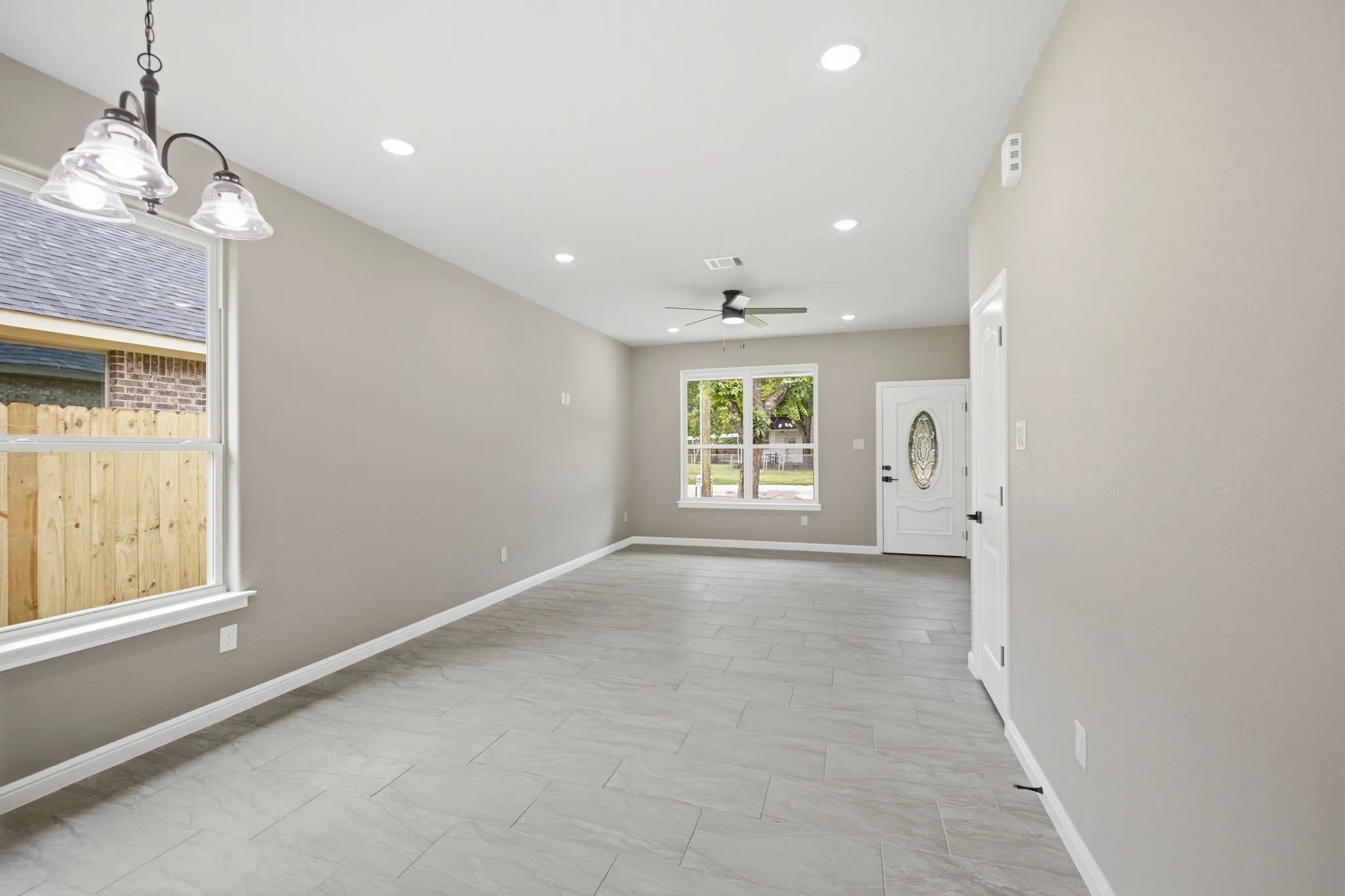 Single Family Residence For Sale in Johnson County , 304 Evans Street, Cleburne, Texas 76031, 3 Bedroom, 2 Bathroom, 2 Garage spaces, 1,440 Sqft, built in 2026, mls#21301369, Real Estate Agent in Cleburne, Homes For Sale in Johnson county, Homes For Sale in Cleburne, Realtor in Cleburne Texas, Real Estate Brokerage Independent Realty Texas, Luminita Cordes Realtor