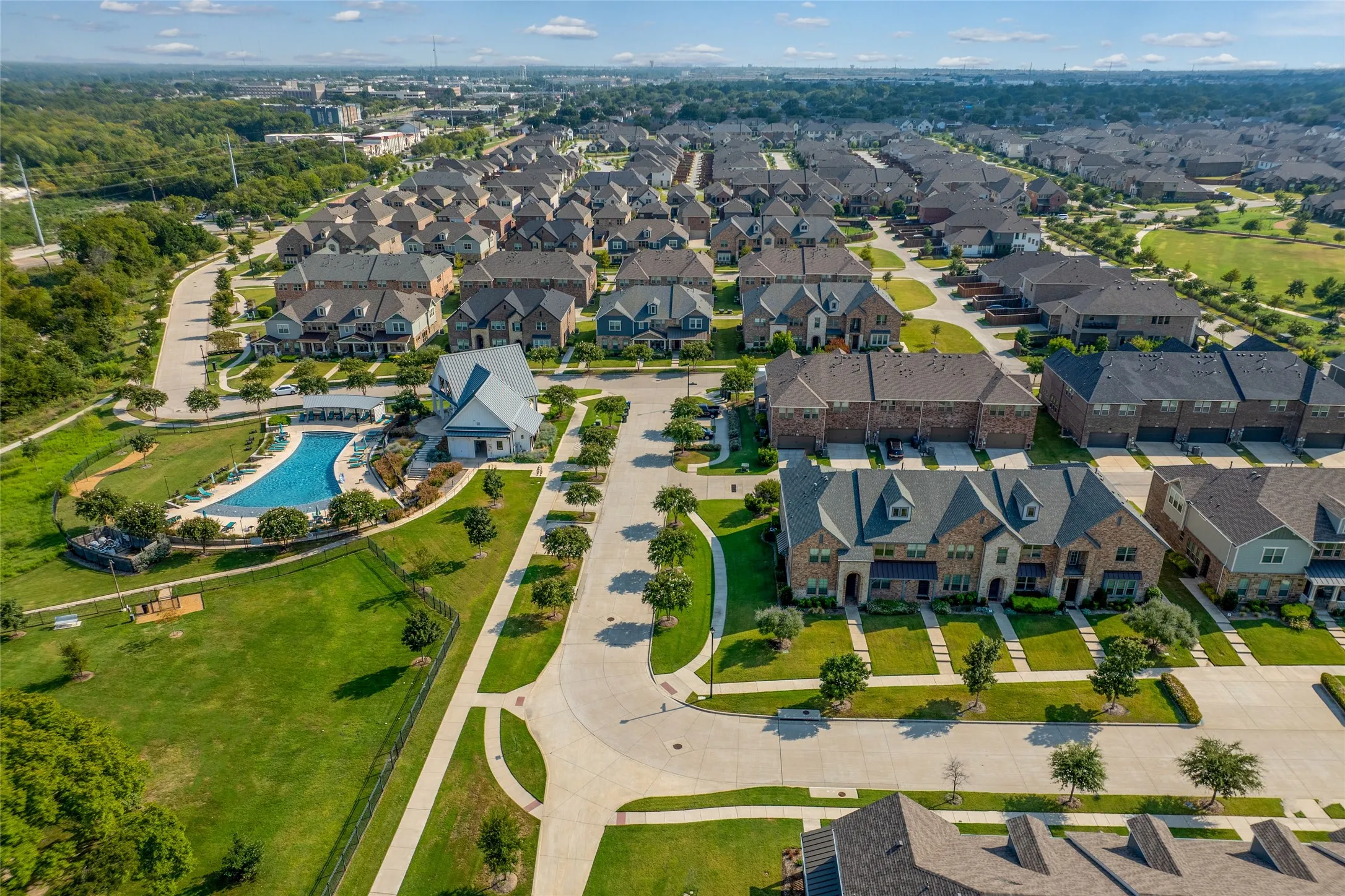 Single Family Residence For Sale in Dallas County , 2618 Dodson Street, Garland, Texas 75042, 2 Bedrooms, 3 Bathrooms, 2 Garage spaces, 1,514 Sqft, built in 2020, Price $315,949, mls#21304873, Real Estate Agent in Garland, Homes For Sale in Dallas county, Homes For Sale in Garland, Realtor in Garland Texas, Real Estate Brokerage Independent Realty Texas, Luminita Cordes Realtor