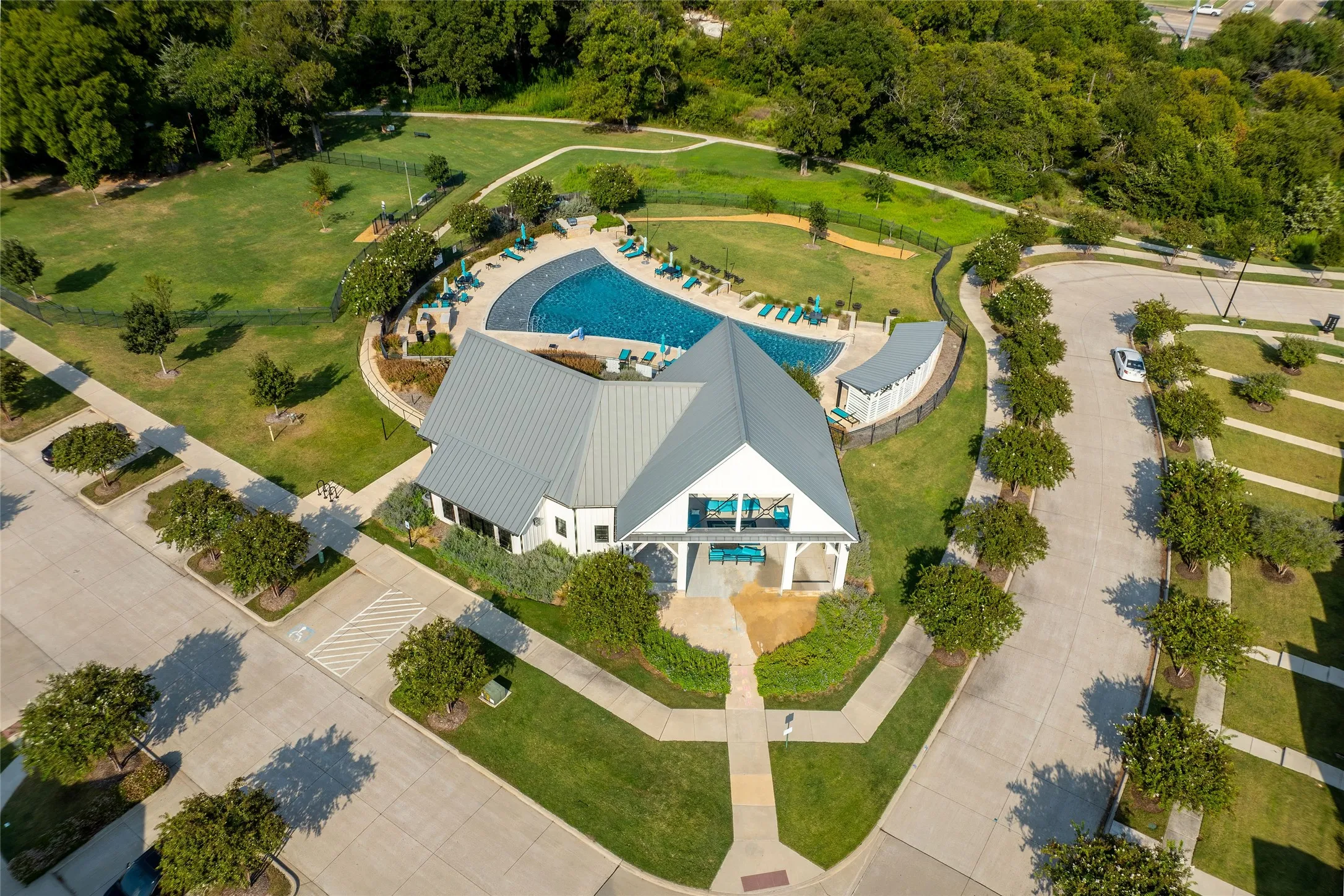 Single Family Residence For Sale in Dallas County , 2618 Dodson Street, Garland, Texas 75042, 2 Bedrooms, 3 Bathrooms, 2 Garage spaces, 1,514 Sqft, built in 2020, Price $315,949, mls#21304873, Real Estate Agent in Garland, Homes For Sale in Dallas county, Homes For Sale in Garland, Realtor in Garland Texas, Real Estate Brokerage Independent Realty Texas, Luminita Cordes Realtor