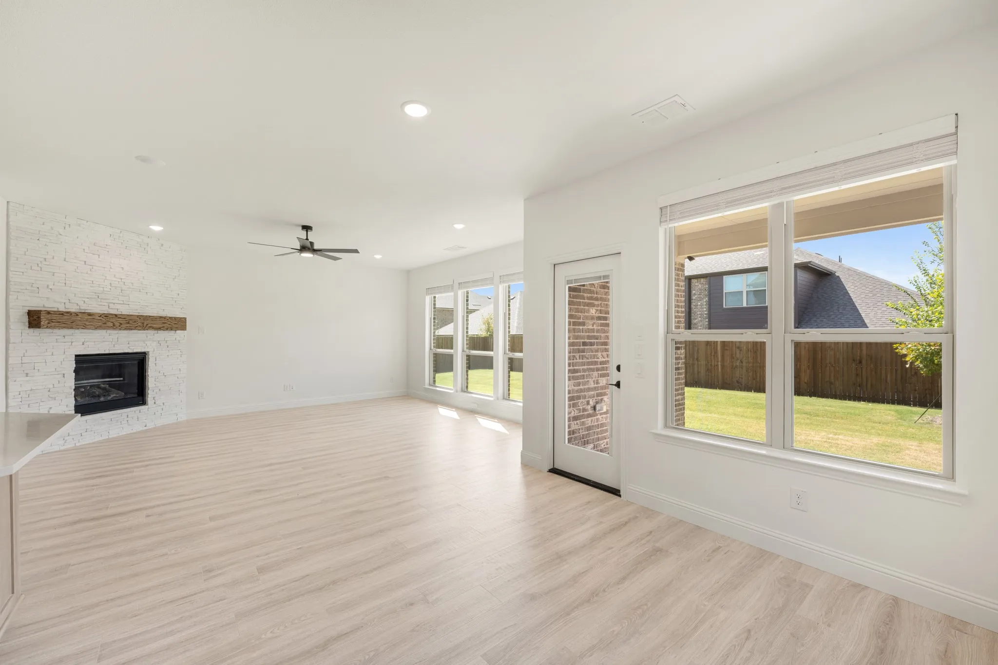 Single Family Residence For Sale in Collin County , 917 Greenleaf Court, Anna, Texas 75409, 4 Bedroom, 3 Bathroom, 2 Garage spaces, 3,026 Sqft, built in 2026, mls#21304876, Real Estate Agent in Anna, Homes For Sale in Collin county, Homes For Sale in Anna, Realtor in Anna Texas, Real Estate Brokerage Independent Realty Texas, Luminita Cordes Realtor