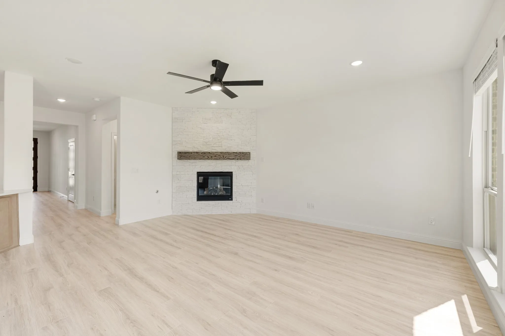 Single Family Residence For Sale in Collin County , 917 Greenleaf Court, Anna, Texas 75409, 4 Bedroom, 3 Bathroom, 2 Garage spaces, 3,026 Sqft, built in 2026, mls#21304876, Real Estate Agent in Anna, Homes For Sale in Collin county, Homes For Sale in Anna, Realtor in Anna Texas, Real Estate Brokerage Independent Realty Texas, Luminita Cordes Realtor