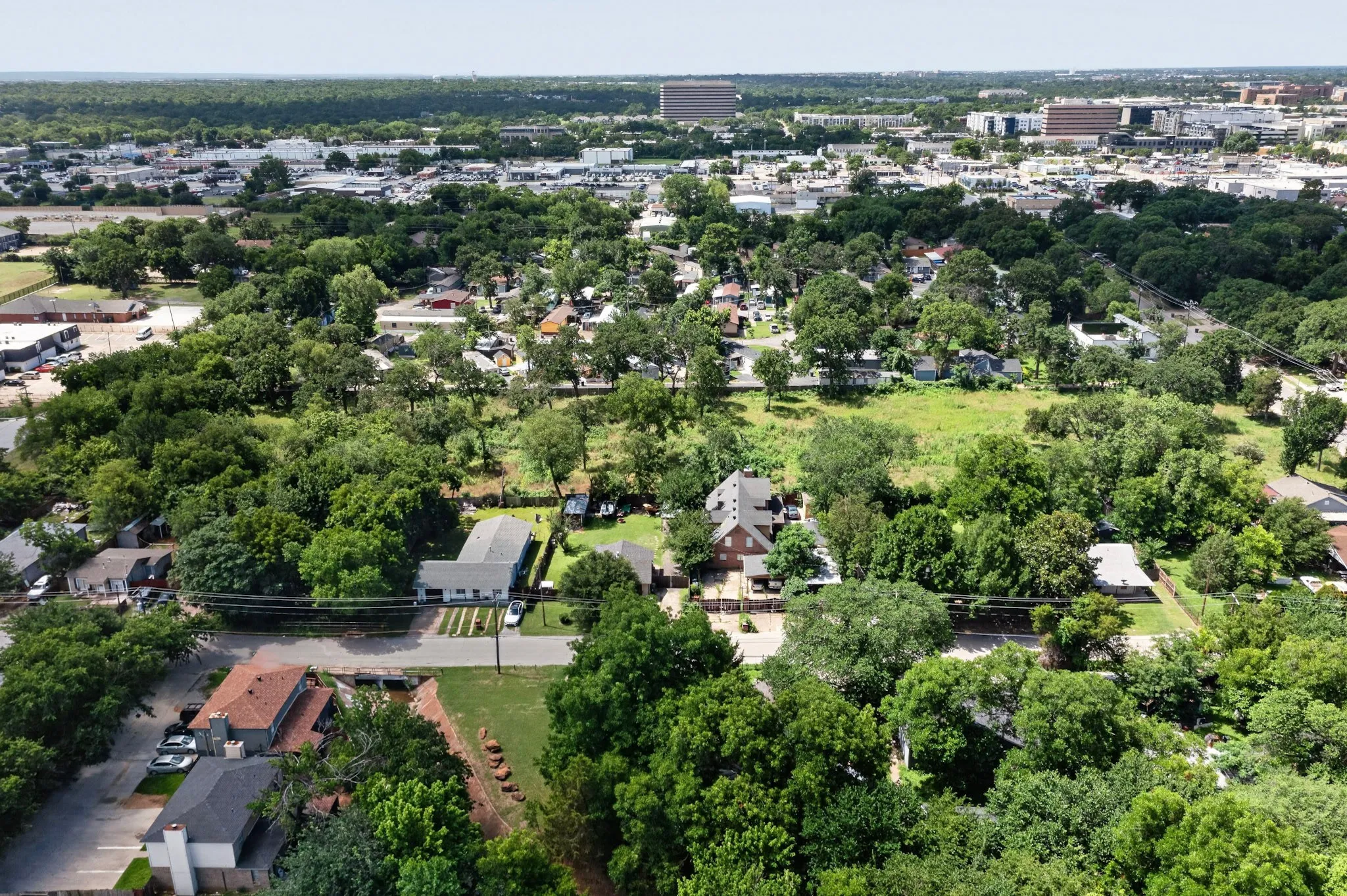 Improved Land For Sale in Tarrant County , 433 N East Street, Arlington, Texas 76011, 0, 0, Garage spaces, 0 Sqft, built in 0, mls#21295724, Real Estate Agent in Arlington, Homes For Sale in Tarrant county, Homes For Sale in Arlington, Realtor in Arlington Texas, Real Estate Brokerage Independent Realty Texas, Luminita Cordes Realtor