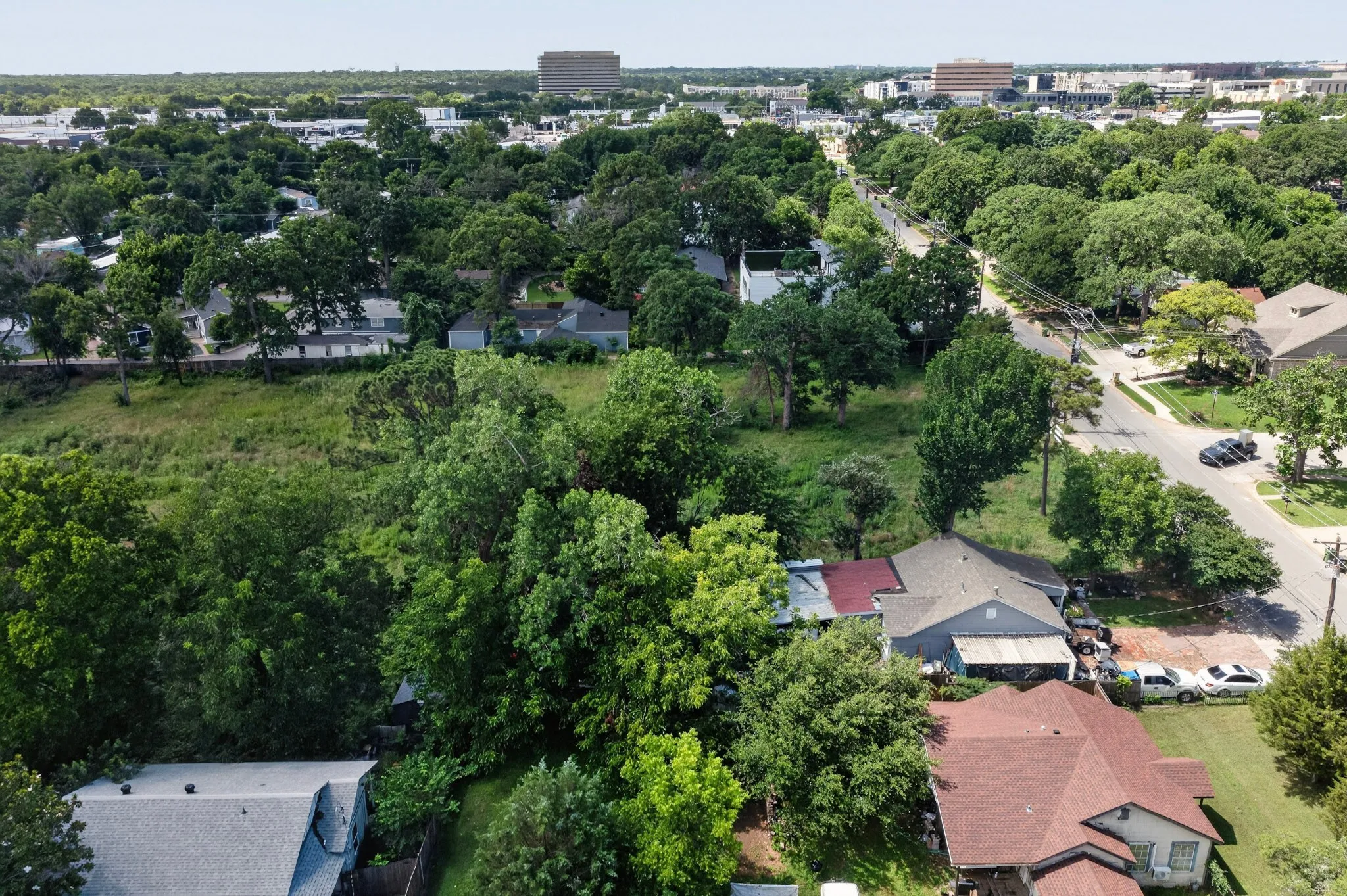 Improved Land For Sale in Tarrant County , 433 N East Street, Arlington, Texas 76011, 0, 0, Garage spaces, 0 Sqft, built in 0, mls#21295724, Real Estate Agent in Arlington, Homes For Sale in Tarrant county, Homes For Sale in Arlington, Realtor in Arlington Texas, Real Estate Brokerage Independent Realty Texas, Luminita Cordes Realtor
