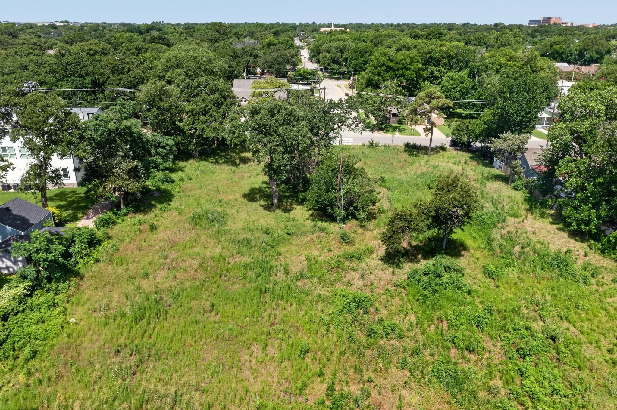 Improved Land For Sale in Tarrant County , 433 N East Street, Arlington, Texas 76011, 0, 0, Garage spaces, 0 Sqft, built in 0, mls#21295724, Real Estate Agent in Arlington, Homes For Sale in Tarrant county, Homes For Sale in Arlington, Realtor in Arlington Texas, Real Estate Brokerage Independent Realty Texas, Luminita Cordes Realtor