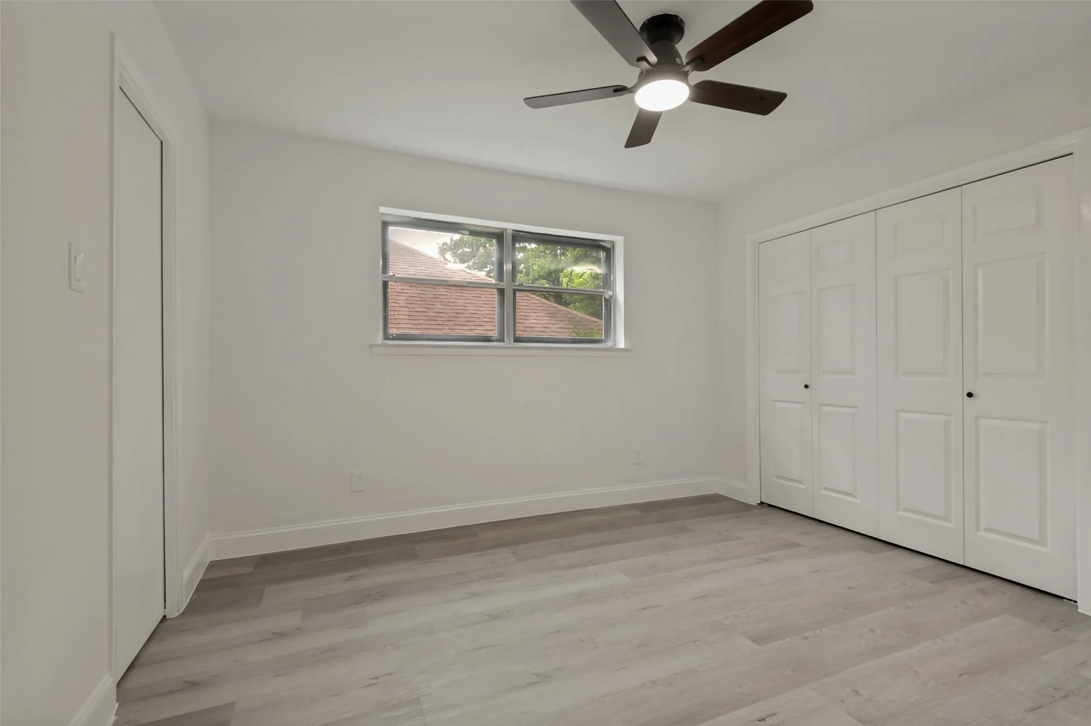 Single Family Residence For Sale in Tarrant County , 2117 Franklin Drive, Arlington, Texas 76011, 5 Bedroom, 4 Bathroom, 2 Garage spaces, 2,804 Sqft, built in 1973, mls#21303848, Real Estate Agent in Arlington, Homes For Sale in Tarrant county, Homes For Sale in Arlington, Realtor in Arlington Texas, Real Estate Brokerage Independent Realty Texas, Luminita Cordes Realtor