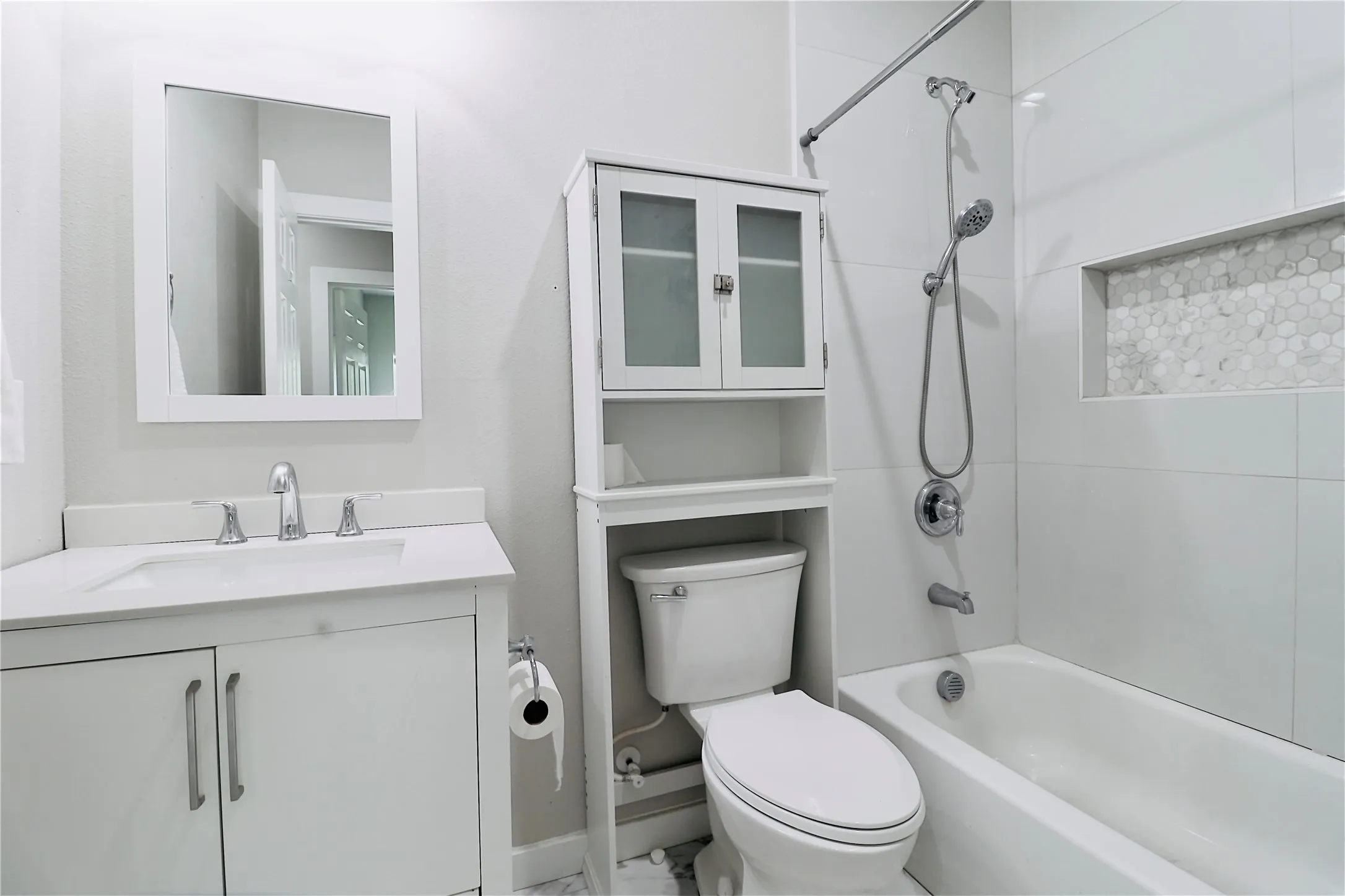 Single Family Residence For Sale in Van Zandt County , 1000 N Spring Street, Grand Saline, Texas 75140, 3 Bedroom, 2 Bathroom, Garage spaces, 1,440 Sqft, built in 2020, mls#21304903, Real Estate Agent in Grand Saline, Homes For Sale in Van Zandt county, Homes For Sale in Grand Saline, Realtor in Grand Saline Texas, Real Estate Brokerage Independent Realty Texas, Luminita Cordes Realtor