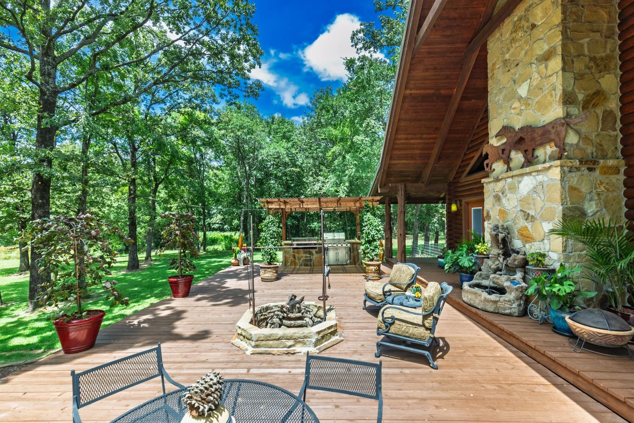 Farm For Sale in Hopkins County , 609 County Road 2421, Como, Texas 75431, 2 Bedroom, 2 Bathroom, Garage spaces, 1,681 Sqft, built in 2014, mls#21303827, Real Estate Agent in Como, Homes For Sale in Hopkins county, Homes For Sale in Como, Realtor in Como Texas, Real Estate Brokerage Independent Realty Texas, Luminita Cordes Realtor