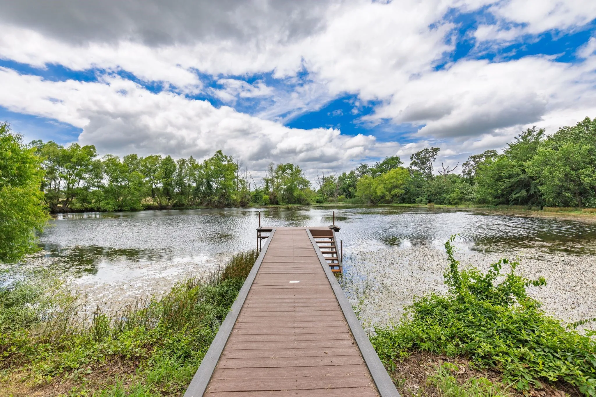 Farm For Sale in Hopkins County , 609 County Road 2421, Como, Texas 75431, 2 Bedroom, 2 Bathroom, Garage spaces, 1,681 Sqft, built in 2014, mls#21303827, Real Estate Agent in Como, Homes For Sale in Hopkins county, Homes For Sale in Como, Realtor in Como Texas, Real Estate Brokerage Independent Realty Texas, Luminita Cordes Realtor