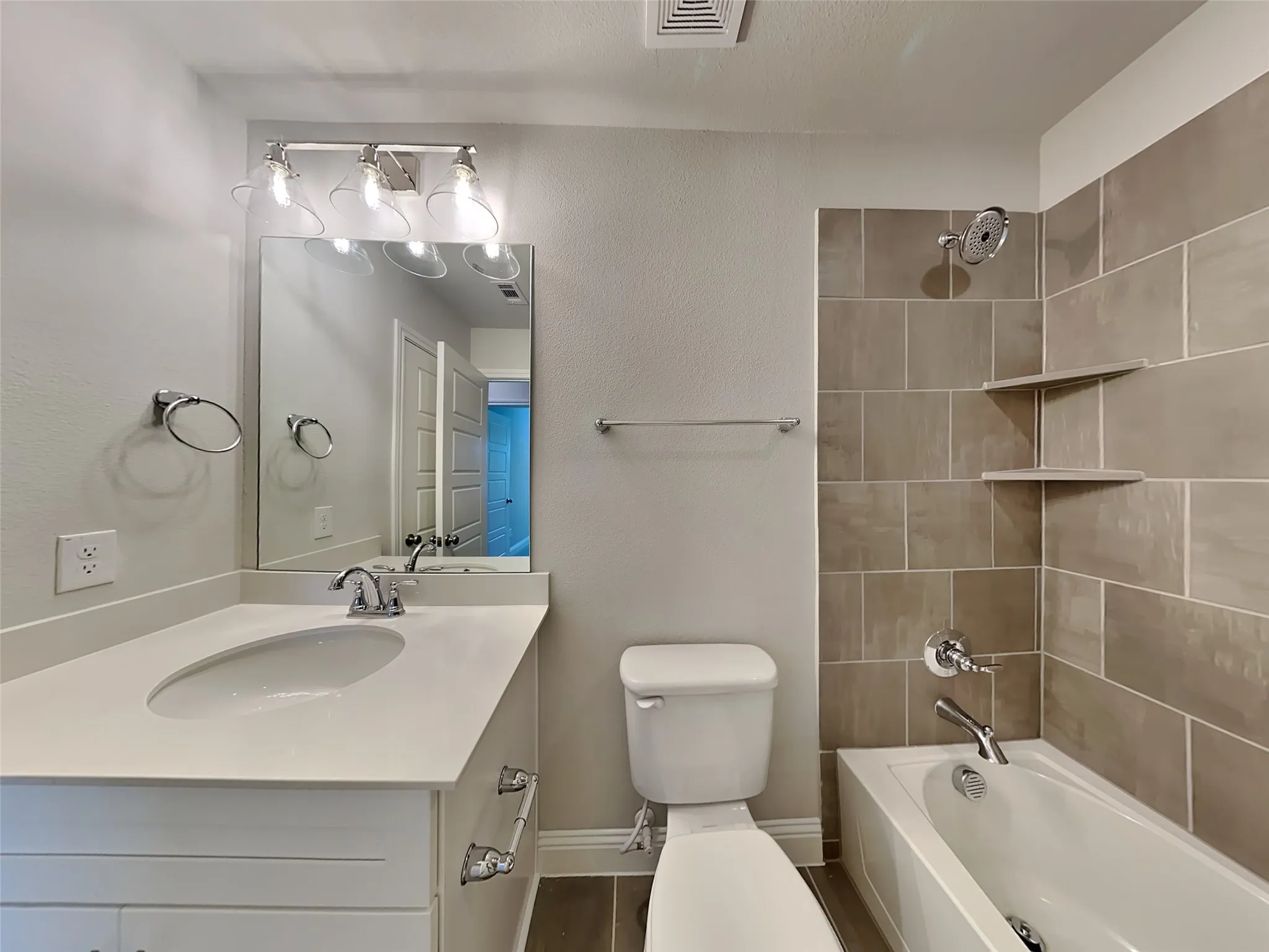 Single Family Residence For Rent in Tarrant County , 315 Athenia Drive, Fort Worth, Texas 76114, 3 Bedroom, 3 Bathroom, 2 Garage spaces, 1,581 Sqft, built in 2022, mls#21304934, Real Estate Agent in Fort Worth, Homes For Rent in Tarrant county, Homes For Rent in Fort Worth, Realtor in Fort Worth Texas, Real Estate Brokerage Independent Realty Texas, Luminita Cordes Realtor