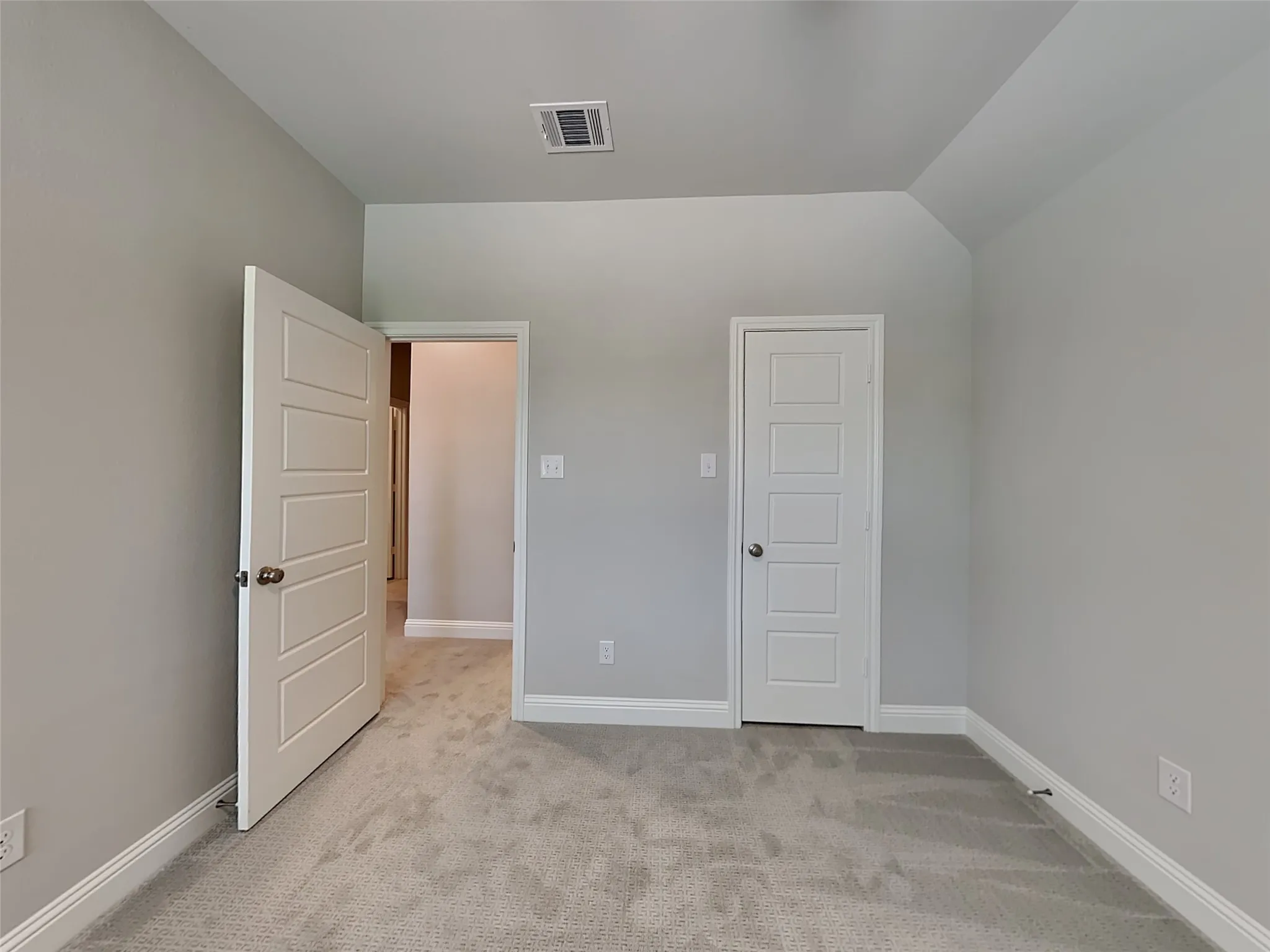 Single Family Residence For Rent in Tarrant County , 315 Athenia Drive, Fort Worth, Texas 76114, 3 Bedroom, 3 Bathroom, 2 Garage spaces, 1,581 Sqft, built in 2022, mls#21304934, Real Estate Agent in Fort Worth, Homes For Rent in Tarrant county, Homes For Rent in Fort Worth, Realtor in Fort Worth Texas, Real Estate Brokerage Independent Realty Texas, Luminita Cordes Realtor