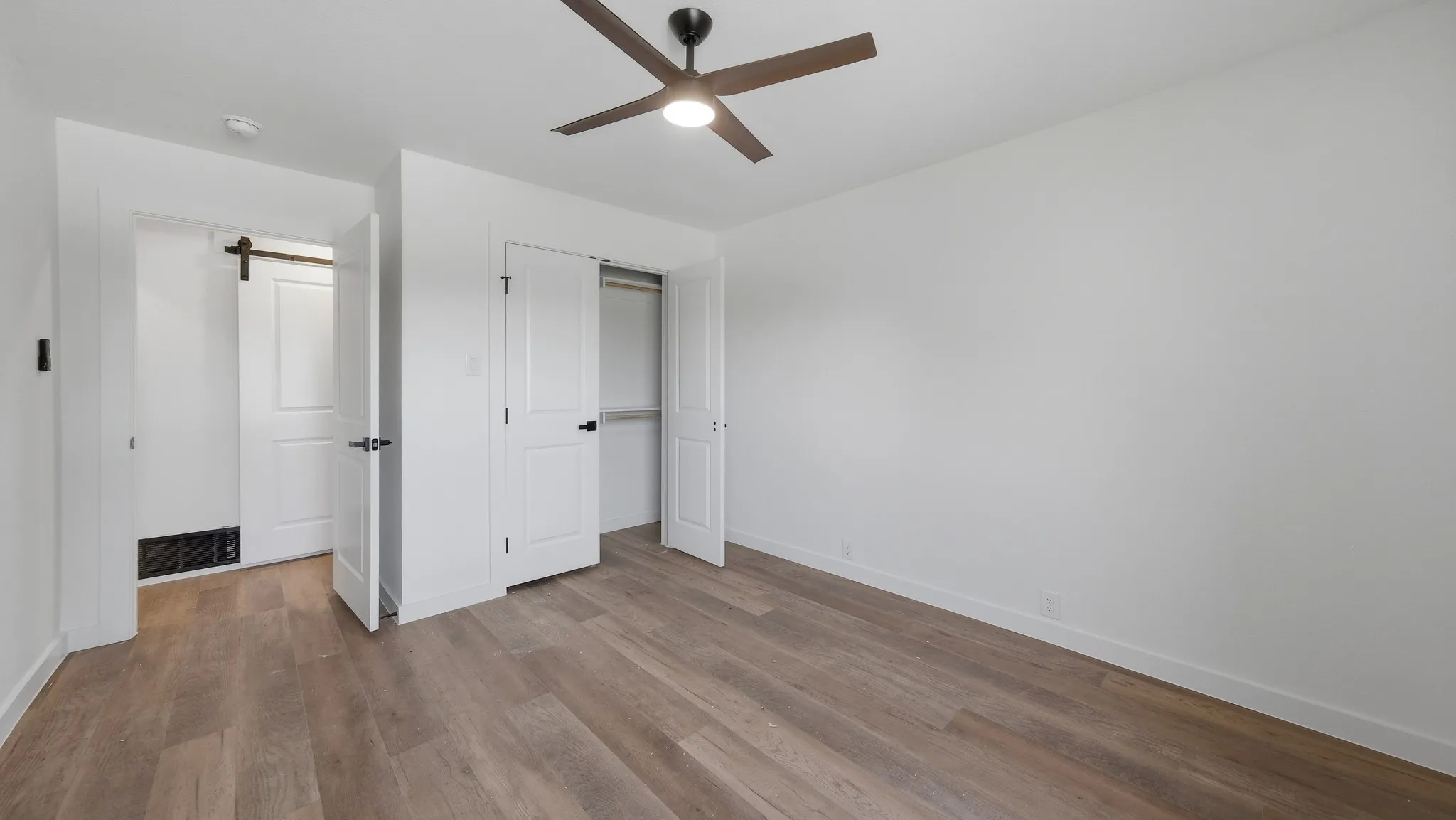 Single Family Residence For Sale in Parker County , 109 Aslan Road, Poolville, Texas 76487, 4 Bedroom, 3 Bathroom, 2 Garage spaces, 1,880 Sqft, built in 1968, mls#21304914, Real Estate Agent in Poolville, Homes For Sale in Parker county, Homes For Sale in Poolville, Realtor in Poolville Texas, Real Estate Brokerage Independent Realty Texas, Luminita Cordes Realtor