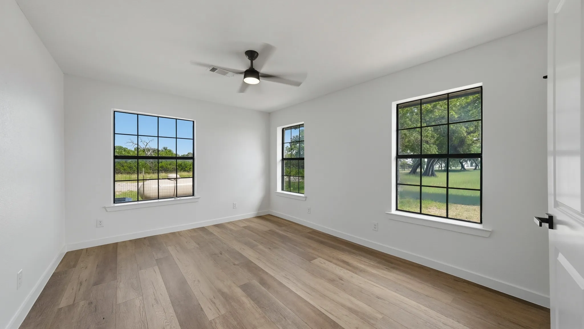 Single Family Residence For Sale in Parker County , 109 Aslan Road, Poolville, Texas 76487, 4 Bedroom, 3 Bathroom, 2 Garage spaces, 1,880 Sqft, built in 1968, mls#21304914, Real Estate Agent in Poolville, Homes For Sale in Parker county, Homes For Sale in Poolville, Realtor in Poolville Texas, Real Estate Brokerage Independent Realty Texas, Luminita Cordes Realtor
