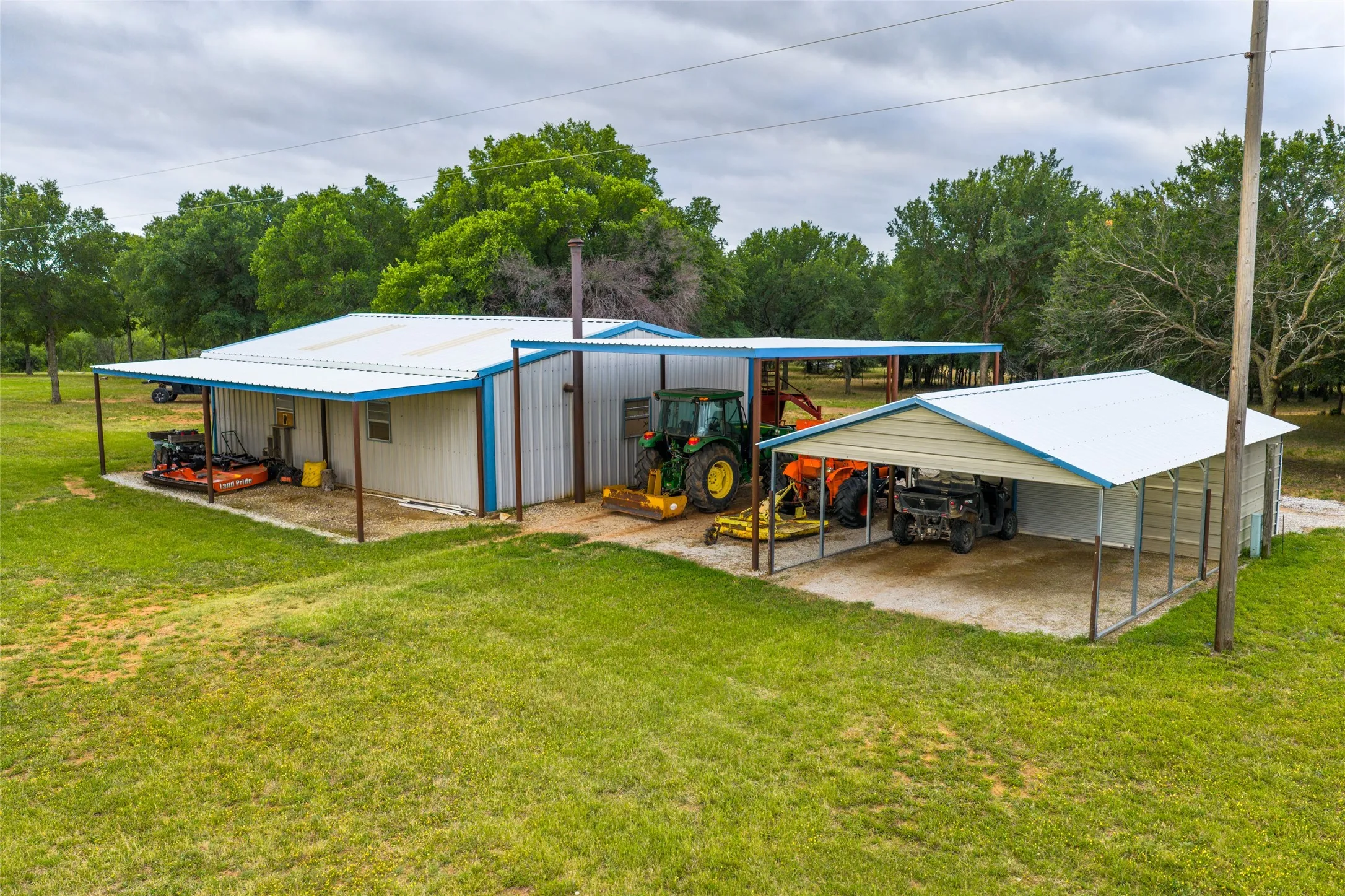 Ranch For Sale in Young County , 5908 Tx-16, Graham, Texas 76450, 0, 0, Garage spaces, 0 Sqft, built in 1998, mls#21304957, Real Estate Agent in Graham, Homes For Sale in Young county, Homes For Sale in Graham, Realtor in Graham Texas, Real Estate Brokerage Independent Realty Texas, Luminita Cordes Realtor