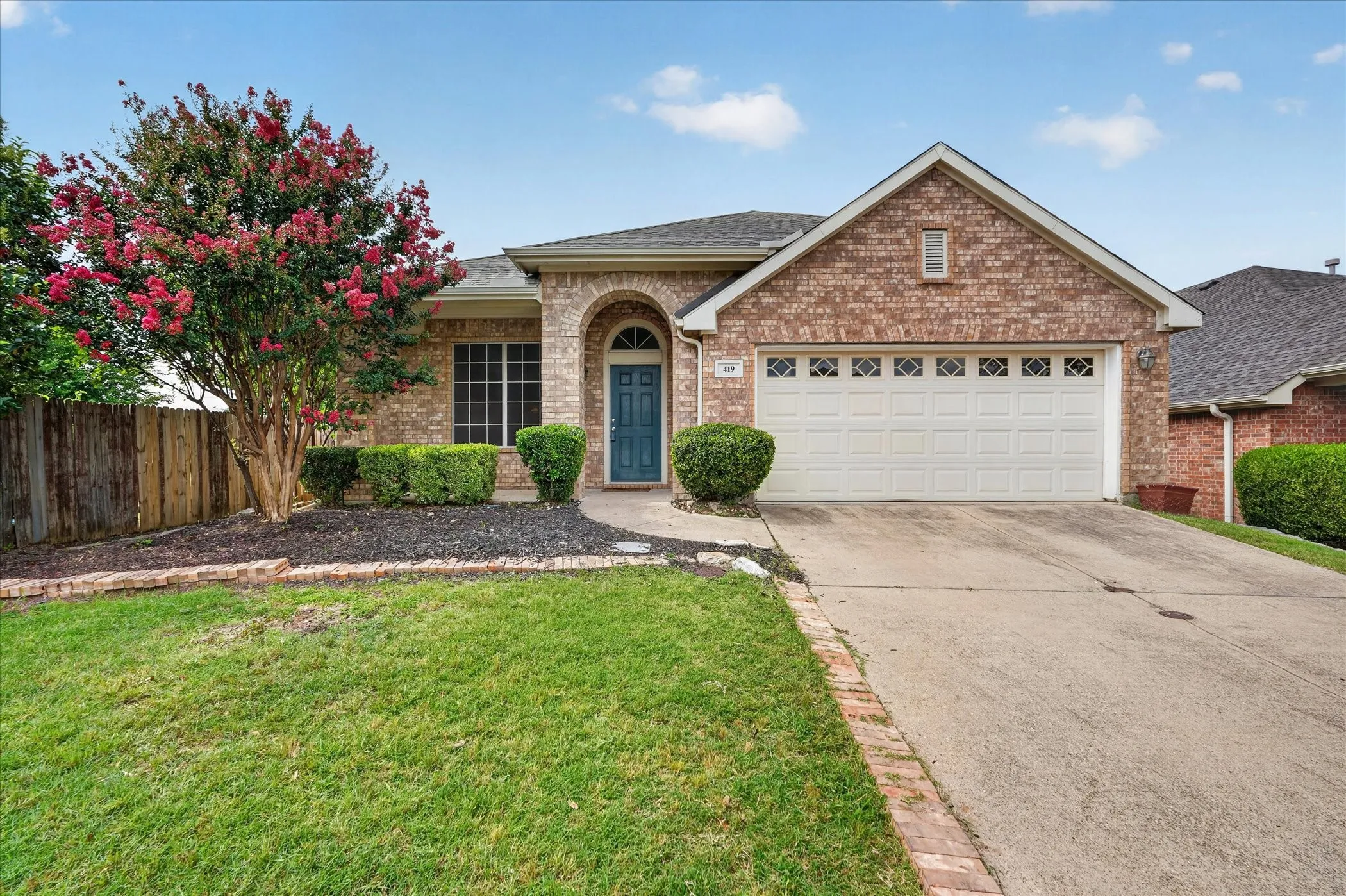 Single Family Residence For Rent in Dallas County , 419 Red Sage Lane, Duncanville, Texas 75137, 3 Bedroom, 2 Bathroom, 2 Garage spaces, 2,058 Sqft, built in 2004, mls#21304963, Real Estate Agent in Duncanville, Homes For Rent in Dallas county, Homes For Rent in Duncanville, Realtor in Duncanville Texas, Real Estate Brokerage Independent Realty Texas, Luminita Cordes Realtor