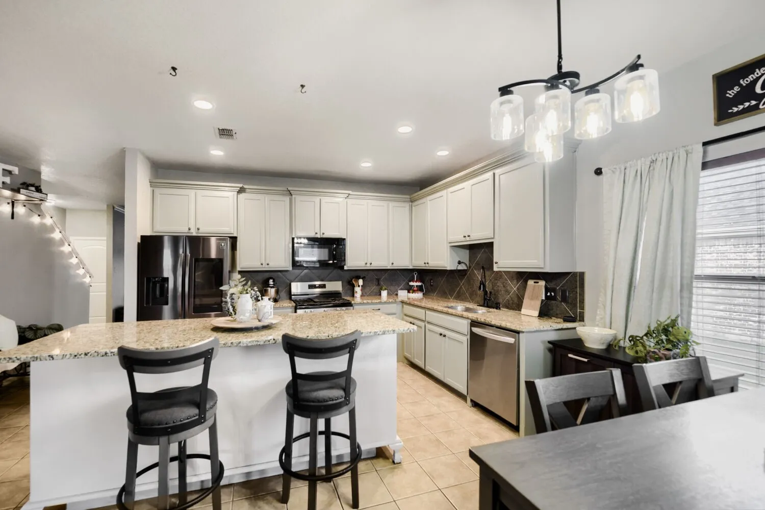 Single Family Residence For Sale in Denton County , 47 Kramer Lane, Sanger, Texas 76266, 4 Bedroom, 3 Bathroom, 2 Garage spaces, 2,468 Sqft, built in 2007, mls#21304702, Real Estate Agent in Sanger, Homes For Sale in Denton county, Homes For Sale in Sanger, Realtor in Sanger Texas, Real Estate Brokerage Independent Realty Texas, Luminita Cordes Realtor