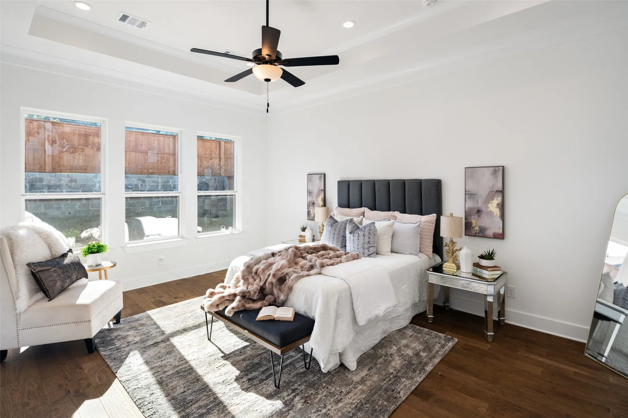 Single Family Residence For Rent in Denton County , 3879 Vase Vine Place, Frisco, Texas 75033, 5 Bedrooms, 5 Bathrooms, 3 Garage spaces, 4,220 Sqft, built in 2024, Price $8,500, mls#21290122, Real Estate Agent in Frisco, Homes For Rent in Denton county, Homes For Rent in Frisco, Realtor in Frisco Texas, Real Estate Brokerage Independent Realty Texas, Luminita Cordes Realtor