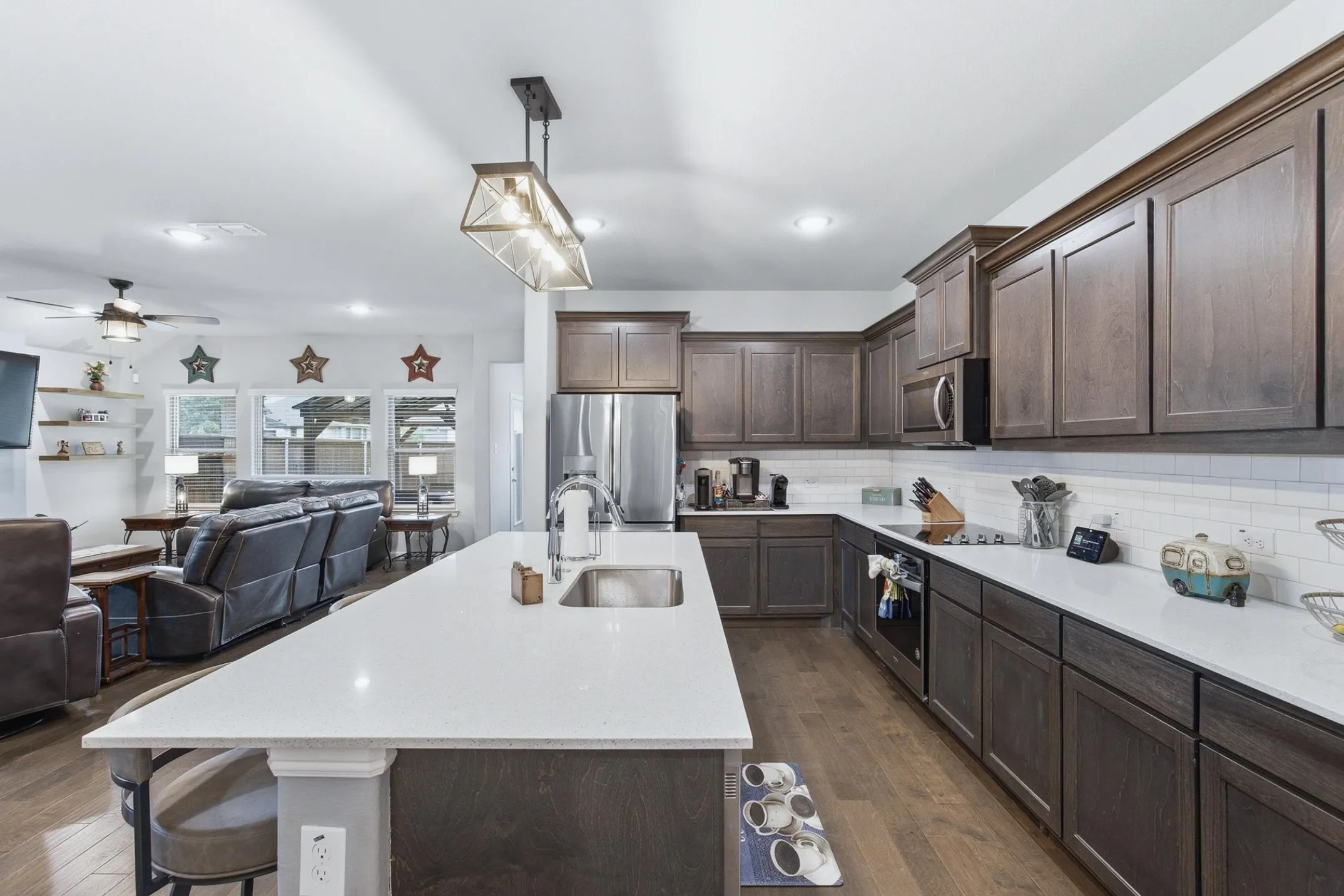 Single Family Residence For Sale in Ellis County , 305 Ember Circle, Waxahachie, Texas 75165, 4 Bedroom, 2 Bathroom, 2 Garage spaces, 2,117 Sqft, built in 2020, mls#21282511, Real Estate Agent in Waxahachie, Homes For Sale in Ellis county, Homes For Sale in Waxahachie, Realtor in Waxahachie Texas, Real Estate Brokerage Independent Realty Texas, Luminita Cordes Realtor
