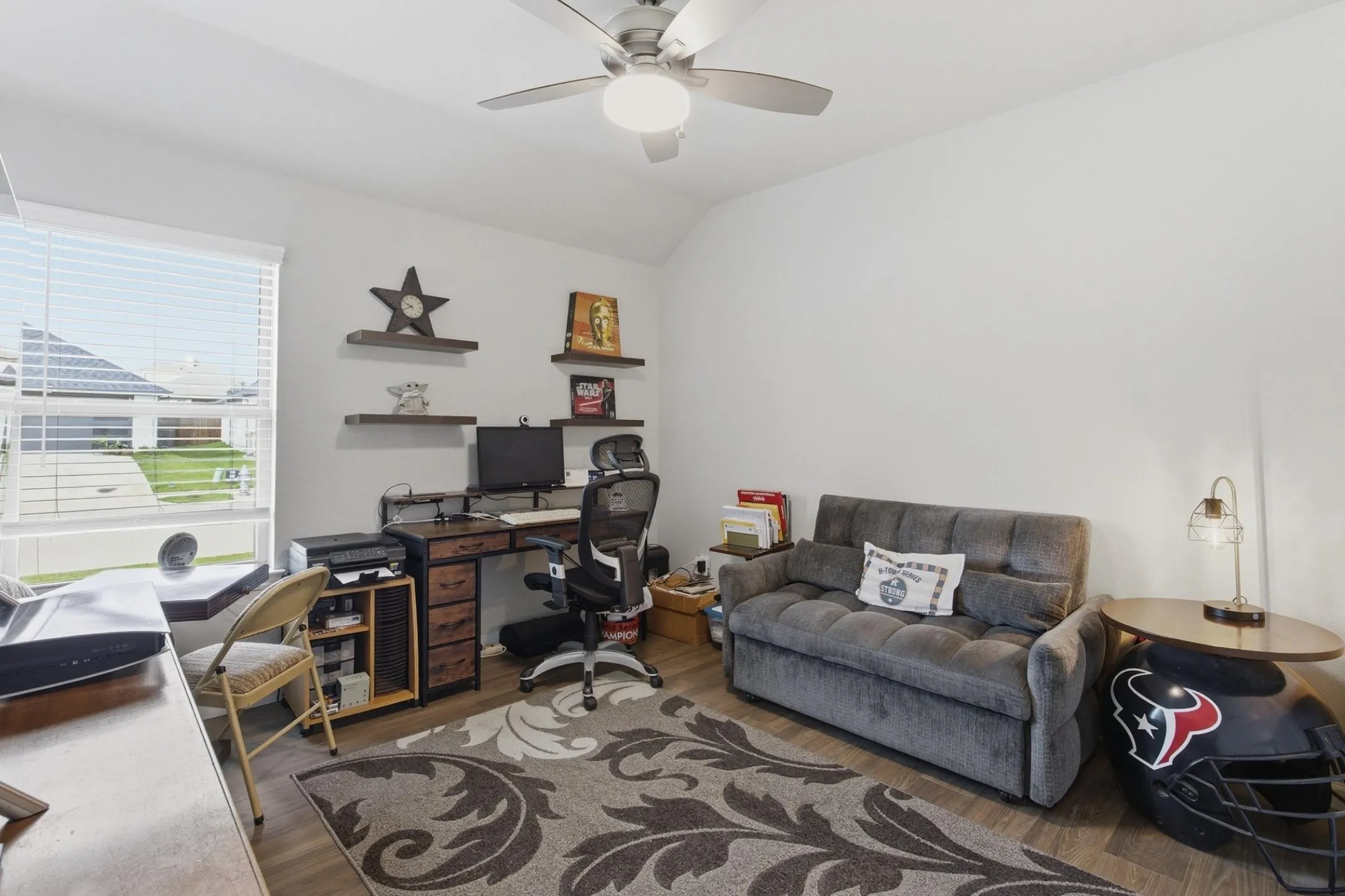 Single Family Residence For Sale in Ellis County , 305 Ember Circle, Waxahachie, Texas 75165, 4 Bedroom, 2 Bathroom, 2 Garage spaces, 2,117 Sqft, built in 2020, mls#21282511, Real Estate Agent in Waxahachie, Homes For Sale in Ellis county, Homes For Sale in Waxahachie, Realtor in Waxahachie Texas, Real Estate Brokerage Independent Realty Texas, Luminita Cordes Realtor