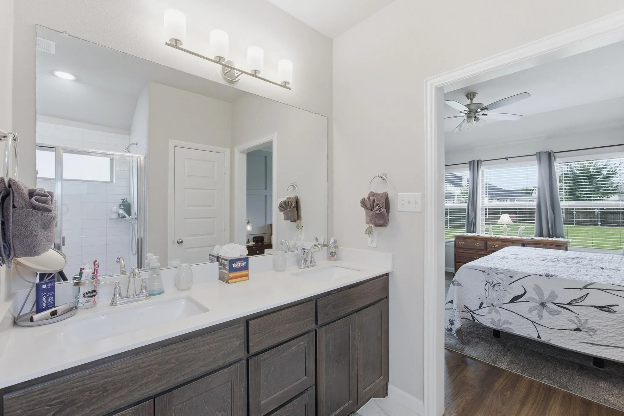 Single Family Residence For Sale in Ellis County , 305 Ember Circle, Waxahachie, Texas 75165, 4 Bedroom, 2 Bathroom, 2 Garage spaces, 2,117 Sqft, built in 2020, mls#21282511, Real Estate Agent in Waxahachie, Homes For Sale in Ellis county, Homes For Sale in Waxahachie, Realtor in Waxahachie Texas, Real Estate Brokerage Independent Realty Texas, Luminita Cordes Realtor