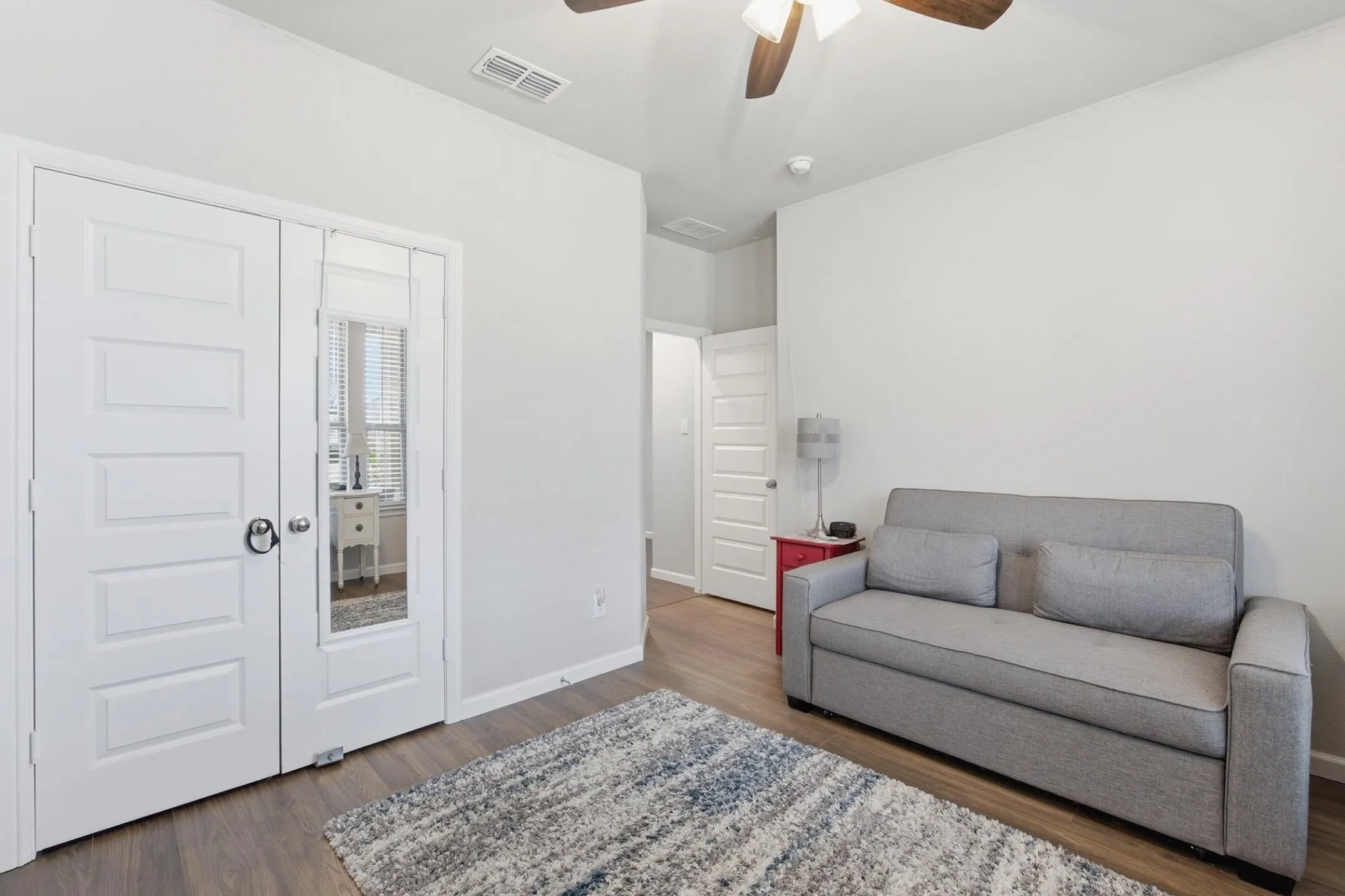 Single Family Residence For Sale in Ellis County , 305 Ember Circle, Waxahachie, Texas 75165, 4 Bedroom, 2 Bathroom, 2 Garage spaces, 2,117 Sqft, built in 2020, mls#21282511, Real Estate Agent in Waxahachie, Homes For Sale in Ellis county, Homes For Sale in Waxahachie, Realtor in Waxahachie Texas, Real Estate Brokerage Independent Realty Texas, Luminita Cordes Realtor