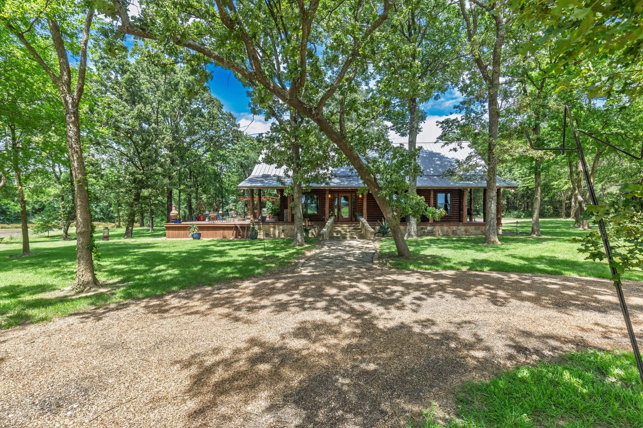 Farm For Sale in Hopkins County , 609 County Road 2421, Como, Texas 75431, 2 Bedroom, 2 Bathroom, Garage spaces, 1,681 Sqft, built in 2014, mls#21304609, Real Estate Agent in Como, Homes For Sale in Hopkins county, Homes For Sale in Como, Realtor in Como Texas, Real Estate Brokerage Independent Realty Texas, Luminita Cordes Realtor