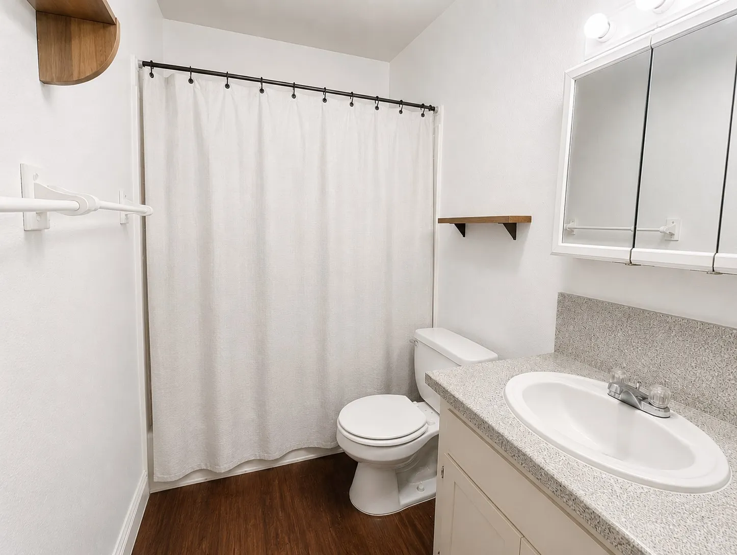 Single Family Residence For Sale in Denton County , 915 N 7th Street, Sanger, Texas 76266, 3 Bedrooms, 1 Bathroom, Garage spaces, 1,125 Sqft, built in 1975, Price $217,000, mls#21304998, Real Estate Agent in Sanger, Homes For Sale in Denton county, Homes For Sale in Sanger, Realtor in Sanger Texas, Real Estate Brokerage Independent Realty Texas, Luminita Cordes Realtor