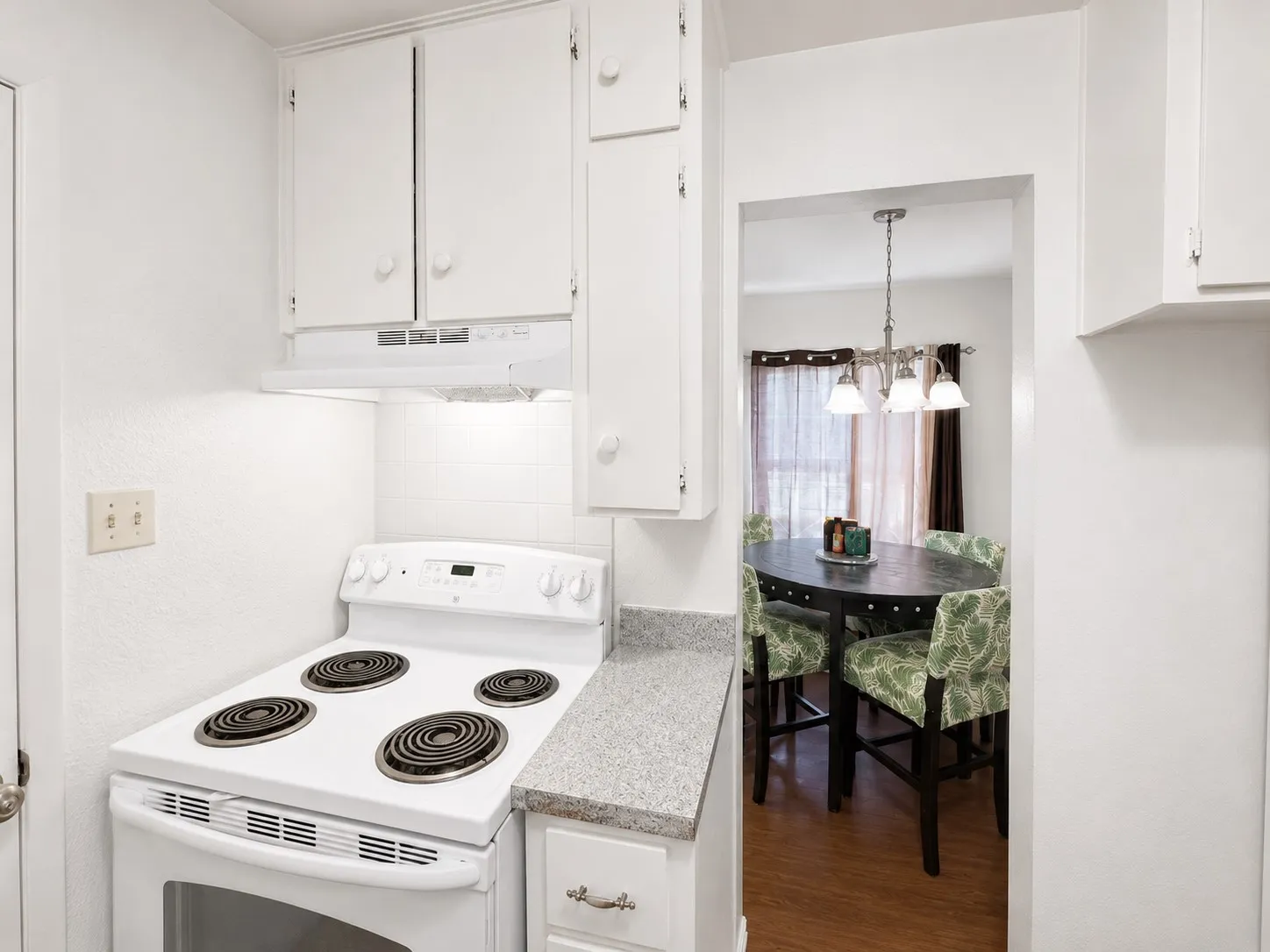 Single Family Residence For Sale in Denton County , 915 N 7th Street, Sanger, Texas 76266, 3 Bedrooms, 1 Bathroom, Garage spaces, 1,125 Sqft, built in 1975, Price $217,000, mls#21304998, Real Estate Agent in Sanger, Homes For Sale in Denton county, Homes For Sale in Sanger, Realtor in Sanger Texas, Real Estate Brokerage Independent Realty Texas, Luminita Cordes Realtor
