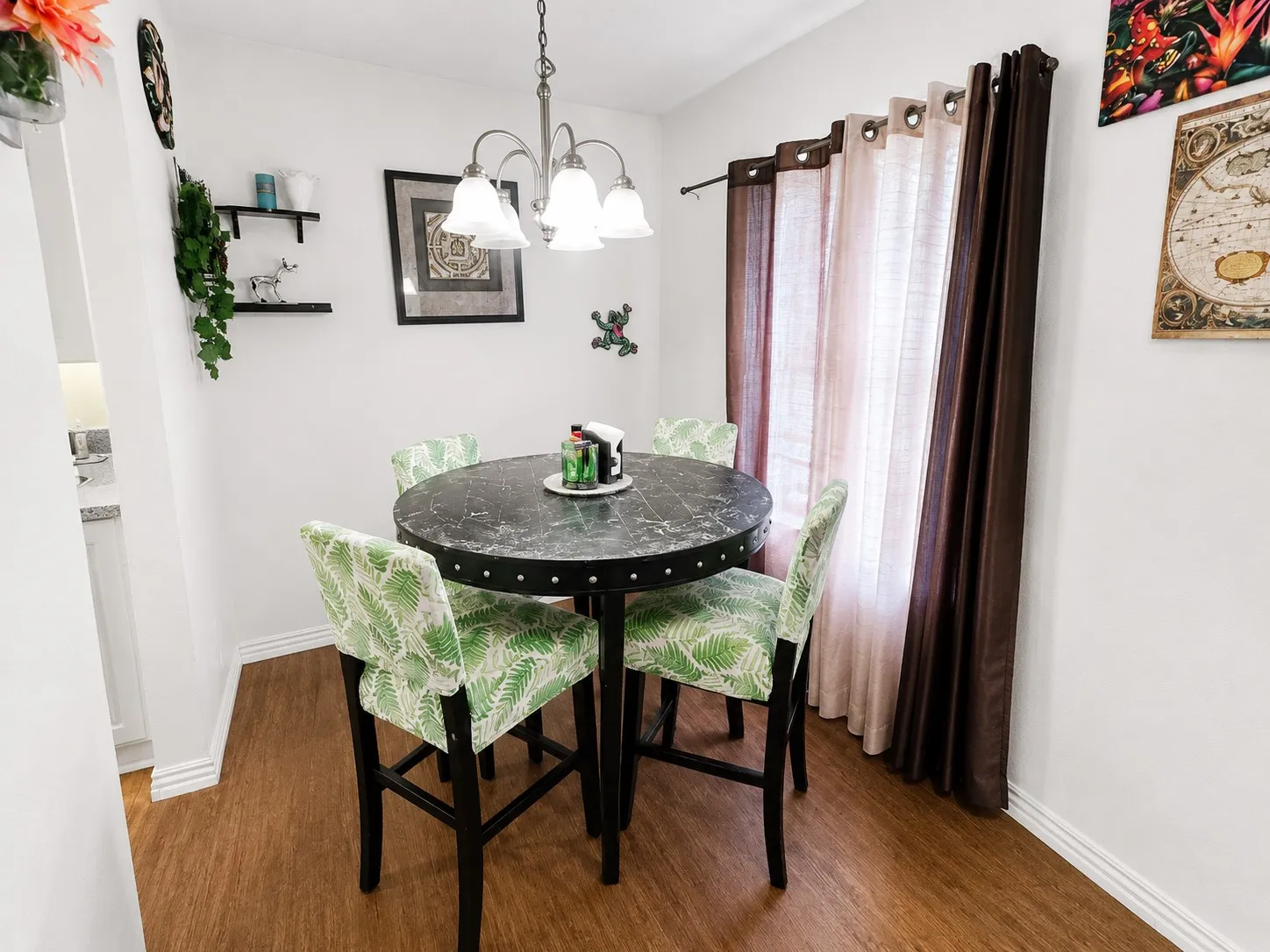Single Family Residence For Sale in Denton County , 915 N 7th Street, Sanger, Texas 76266, 3 Bedrooms, 1 Bathroom, Garage spaces, 1,125 Sqft, built in 1975, Price $217,000, mls#21304998, Real Estate Agent in Sanger, Homes For Sale in Denton county, Homes For Sale in Sanger, Realtor in Sanger Texas, Real Estate Brokerage Independent Realty Texas, Luminita Cordes Realtor