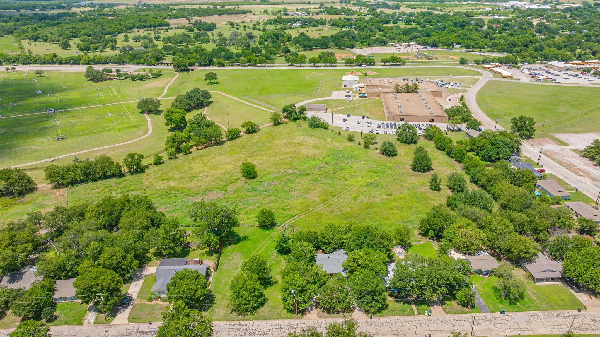 Unimproved Land For Sale in Hood County , 912 W Bridge Street, Granbury, Texas 76048, 0, 0, Garage spaces, 0 Sqft, built in 0, mls#21304961, Real Estate Agent in Granbury, Homes For Sale in Hood county, Homes For Sale in Granbury, Realtor in Granbury Texas, Real Estate Brokerage Independent Realty Texas, Luminita Cordes Realtor