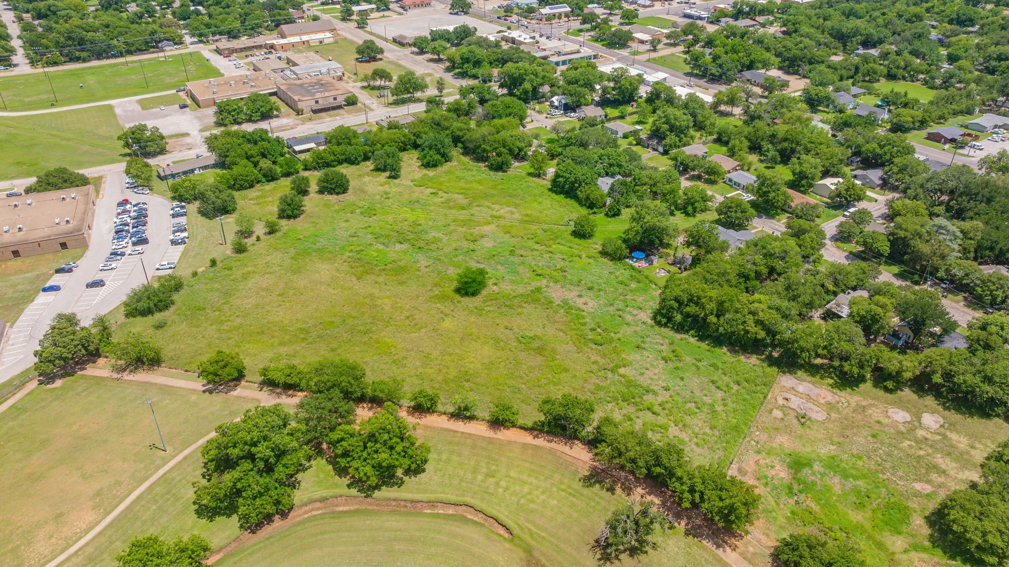 Unimproved Land For Sale in Hood County , 912 W Bridge Street, Granbury, Texas 76048, 0, 0, Garage spaces, 0 Sqft, built in 0, mls#21304961, Real Estate Agent in Granbury, Homes For Sale in Hood county, Homes For Sale in Granbury, Realtor in Granbury Texas, Real Estate Brokerage Independent Realty Texas, Luminita Cordes Realtor