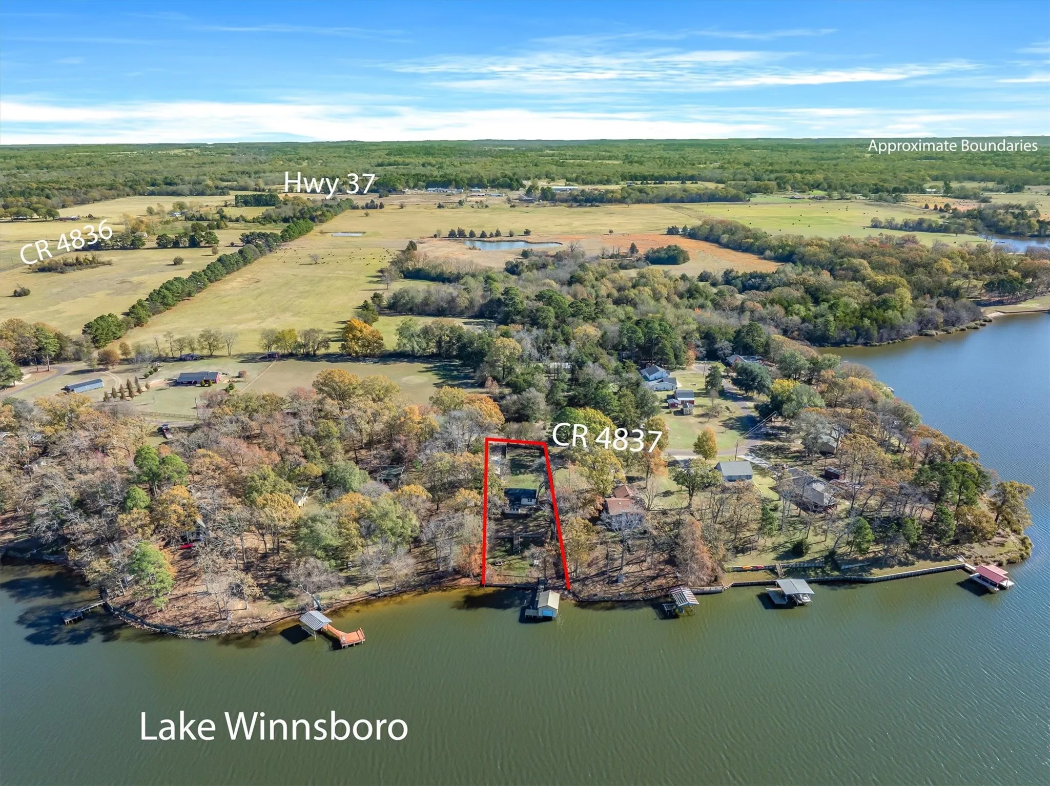 Single Family Residence For Sale in Wood County , 380 S County Road 4837, Winnsboro, Texas 75494, 2 Bedroom, 1 Bathroom, Garage spaces, 1,008 Sqft, built in 1985, mls#21305021, Real Estate Agent in Winnsboro, Homes For Sale in Wood county, Homes For Sale in Winnsboro, Realtor in Winnsboro Texas, Real Estate Brokerage Independent Realty Texas, Luminita Cordes Realtor