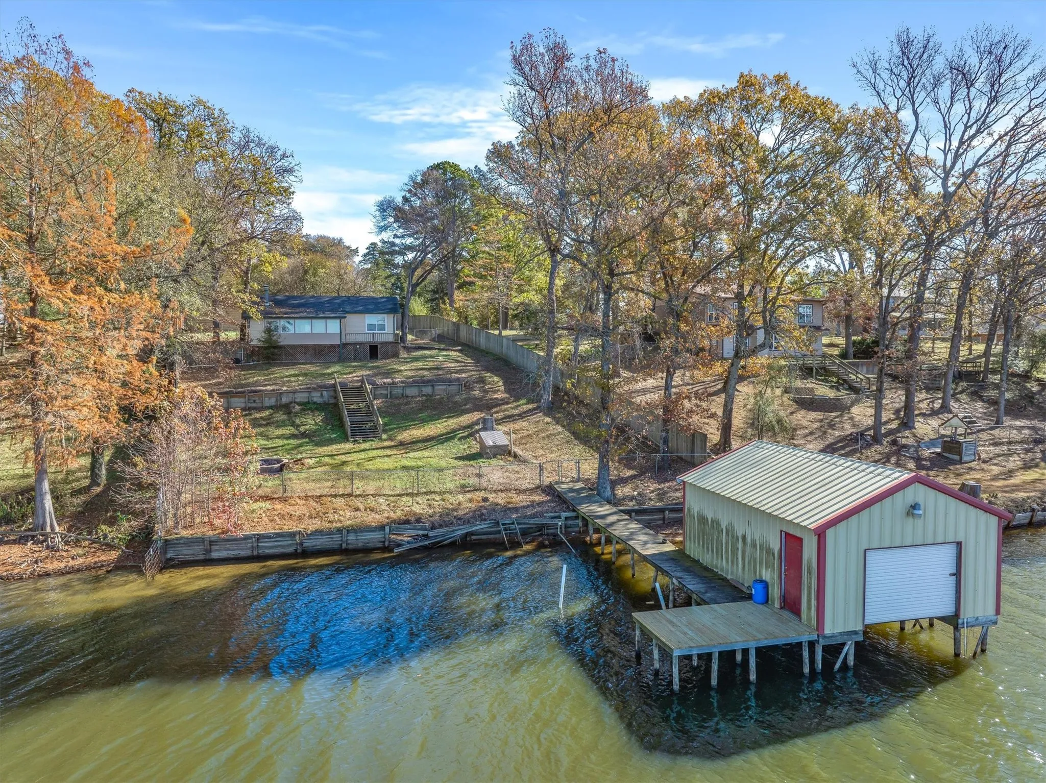 Single Family Residence For Sale in Wood County , 380 S County Road 4837, Winnsboro, Texas 75494, 2 Bedroom, 1 Bathroom, Garage spaces, 1,008 Sqft, built in 1985, mls#21305021, Real Estate Agent in Winnsboro, Homes For Sale in Wood county, Homes For Sale in Winnsboro, Realtor in Winnsboro Texas, Real Estate Brokerage Independent Realty Texas, Luminita Cordes Realtor