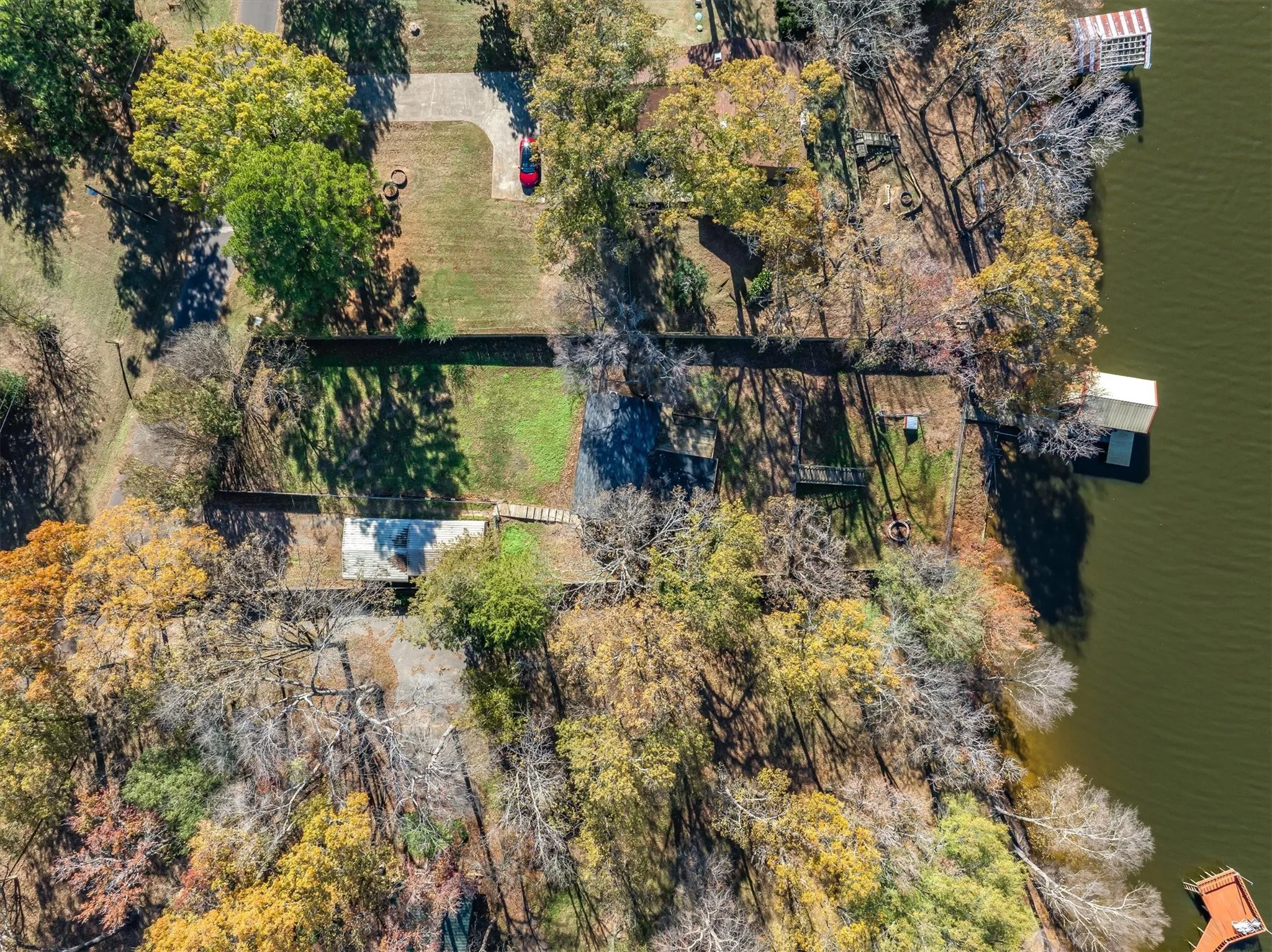 Single Family Residence For Sale in Wood County , 380 S County Road 4837, Winnsboro, Texas 75494, 2 Bedroom, 1 Bathroom, Garage spaces, 1,008 Sqft, built in 1985, mls#21305021, Real Estate Agent in Winnsboro, Homes For Sale in Wood county, Homes For Sale in Winnsboro, Realtor in Winnsboro Texas, Real Estate Brokerage Independent Realty Texas, Luminita Cordes Realtor