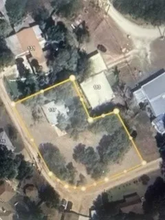 Single Family Residence For Sale in Hill County , 137 Center Loop, Whitney, Texas 76692, 1 Bedroom, 1 Bathroom, Garage spaces, 900 Sqft, built in 0, mls#21304984, Real Estate Agent in Whitney, Homes For Sale in Hill county, Homes For Sale in Whitney, Realtor in Whitney Texas, Real Estate Brokerage Independent Realty Texas, Luminita Cordes Realtor