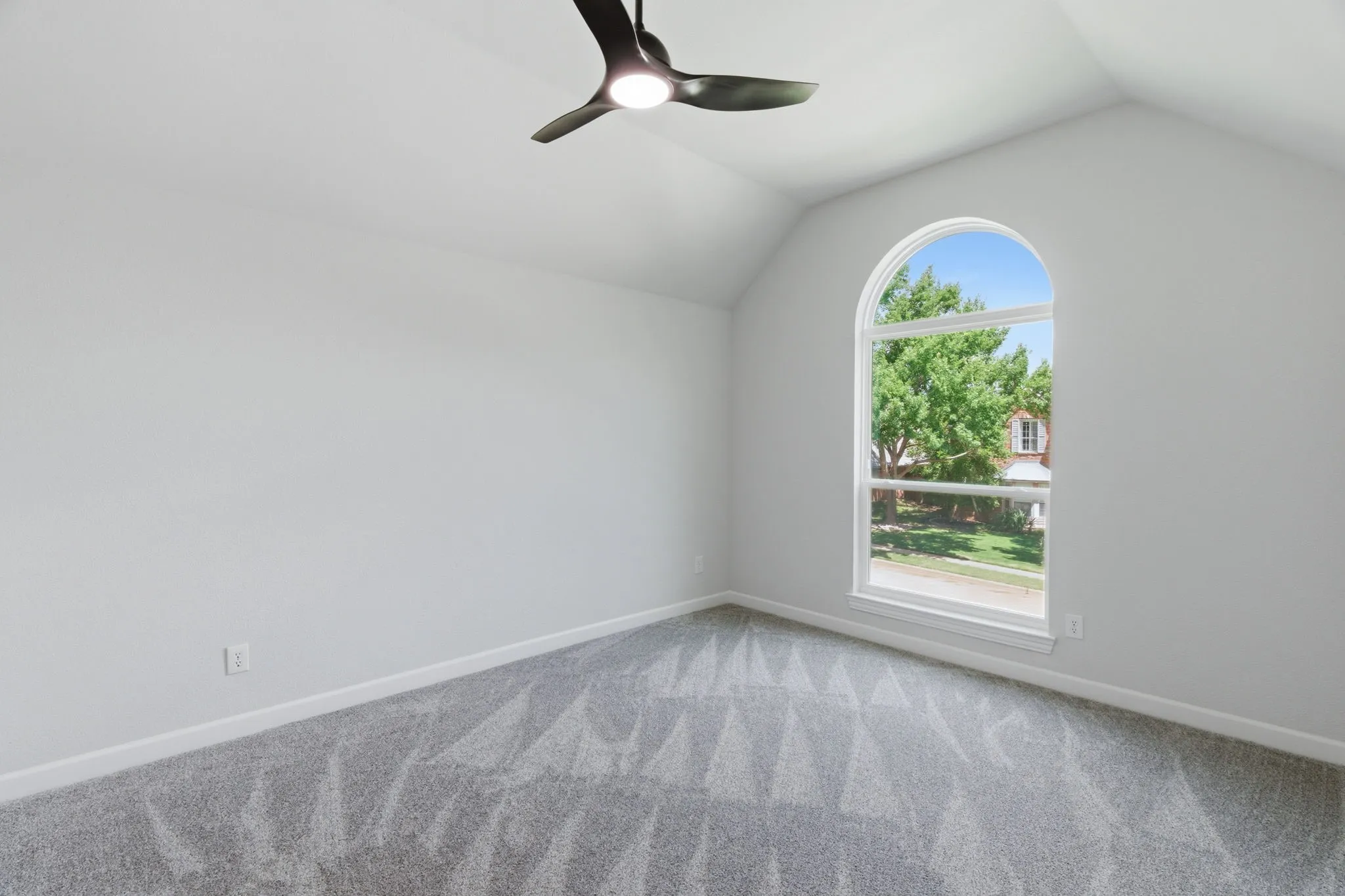 Single Family Residence For Sale in Collin County , 1123 Hampton Drive, Allen, Texas 75013, 5 Bedroom, 3 Bathroom, 2 Garage spaces, 3,513 Sqft, built in 1994, mls#21295404, Real Estate Agent in Allen, Homes For Sale in Collin county, Homes For Sale in Allen, Realtor in Allen Texas, Real Estate Brokerage Independent Realty Texas, Luminita Cordes Realtor