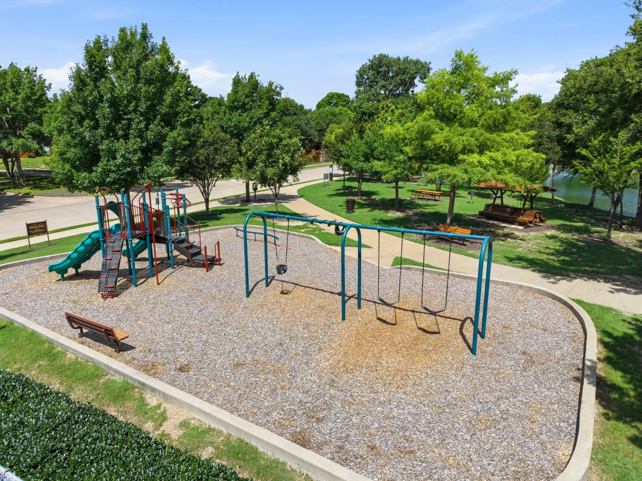 Single Family Residence For Sale in Collin County , 1123 Hampton Drive, Allen, Texas 75013, 5 Bedroom, 3 Bathroom, 2 Garage spaces, 3,513 Sqft, built in 1994, mls#21295404, Real Estate Agent in Allen, Homes For Sale in Collin county, Homes For Sale in Allen, Realtor in Allen Texas, Real Estate Brokerage Independent Realty Texas, Luminita Cordes Realtor