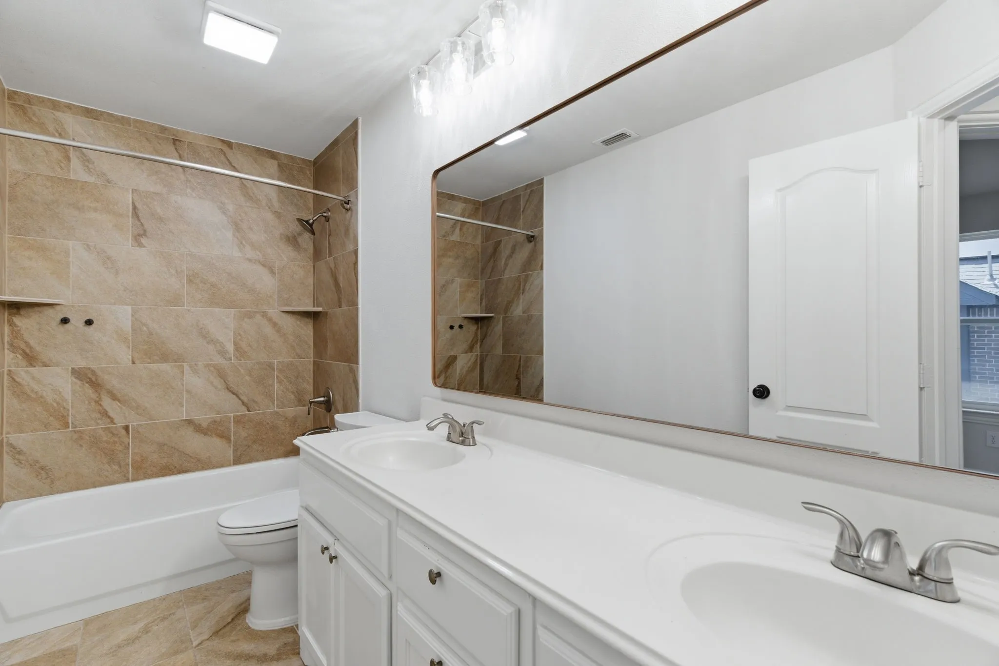 Single Family Residence For Sale in Collin County , 1123 Hampton Drive, Allen, Texas 75013, 5 Bedroom, 3 Bathroom, 2 Garage spaces, 3,513 Sqft, built in 1994, mls#21295404, Real Estate Agent in Allen, Homes For Sale in Collin county, Homes For Sale in Allen, Realtor in Allen Texas, Real Estate Brokerage Independent Realty Texas, Luminita Cordes Realtor