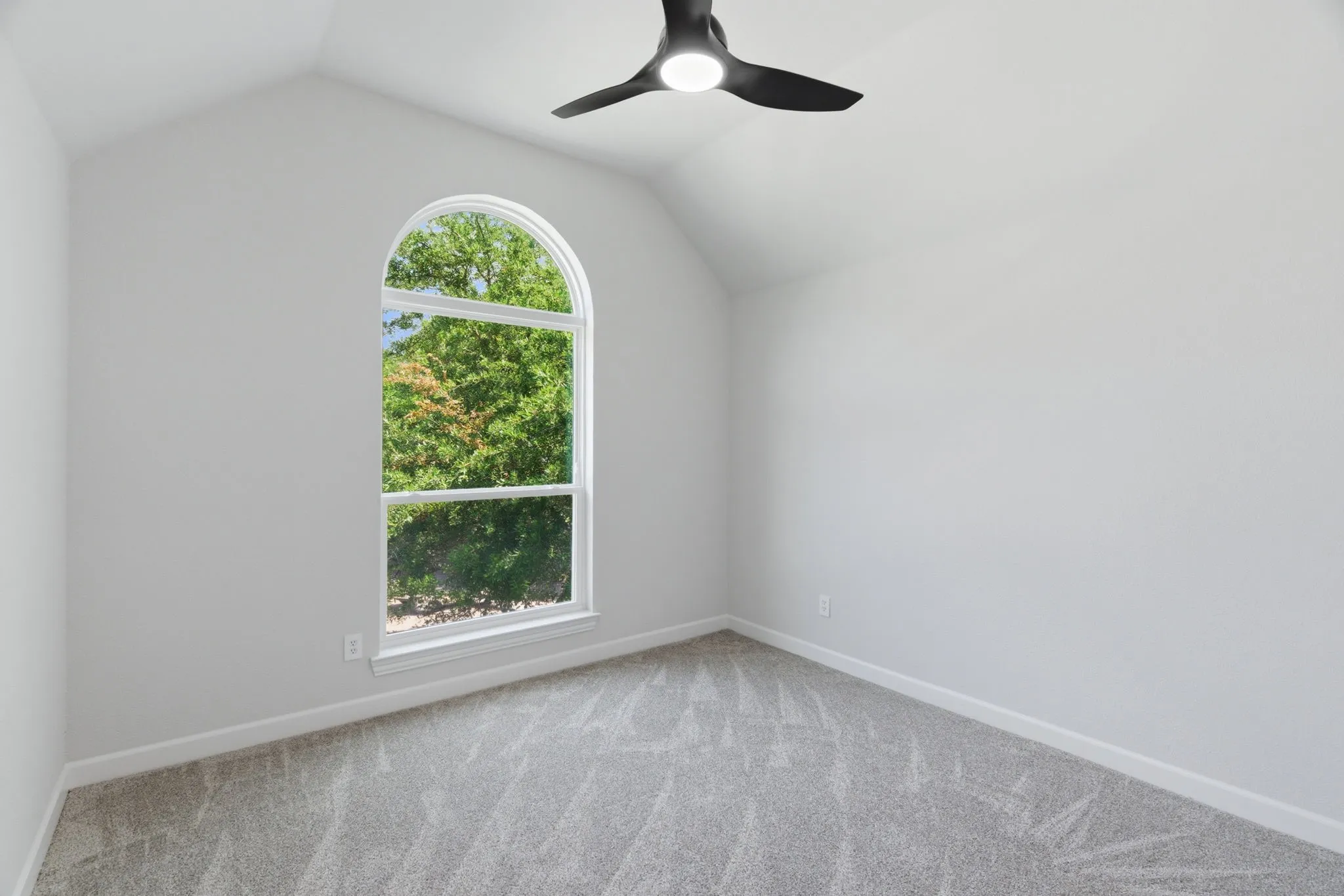 Single Family Residence For Sale in Collin County , 1123 Hampton Drive, Allen, Texas 75013, 5 Bedroom, 3 Bathroom, 2 Garage spaces, 3,513 Sqft, built in 1994, mls#21295404, Real Estate Agent in Allen, Homes For Sale in Collin county, Homes For Sale in Allen, Realtor in Allen Texas, Real Estate Brokerage Independent Realty Texas, Luminita Cordes Realtor