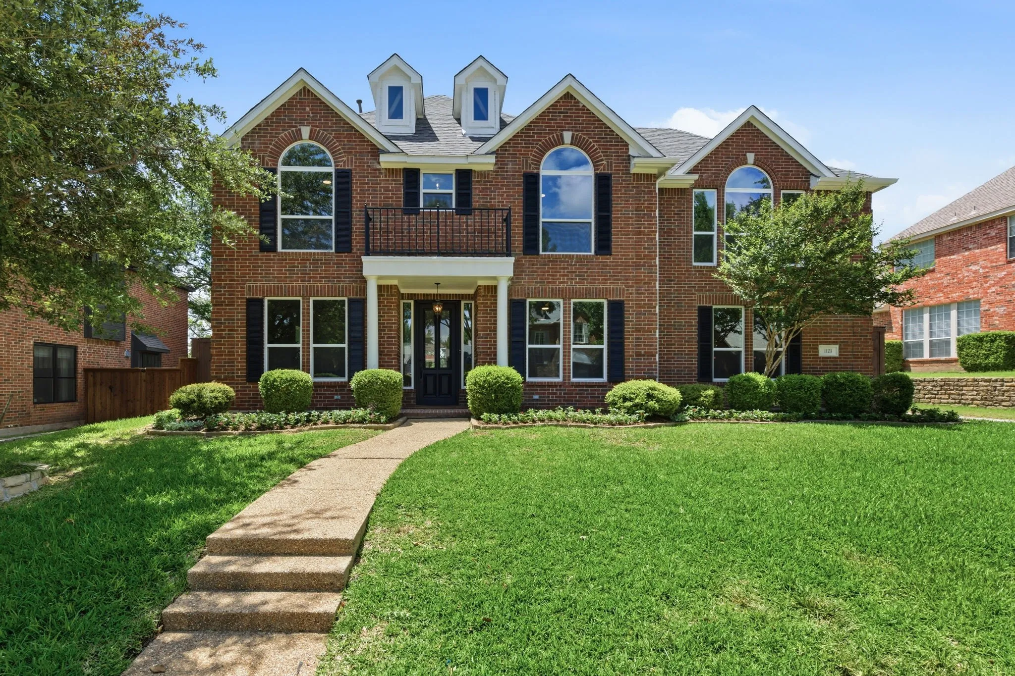 Single Family Residence For Sale in Collin County , 1123 Hampton Drive, Allen, Texas 75013, 5 Bedroom, 3 Bathroom, 2 Garage spaces, 3,513 Sqft, built in 1994, mls#21295404, Real Estate Agent in Allen, Homes For Sale in Collin county, Homes For Sale in Allen, Realtor in Allen Texas, Real Estate Brokerage Independent Realty Texas, Luminita Cordes Realtor