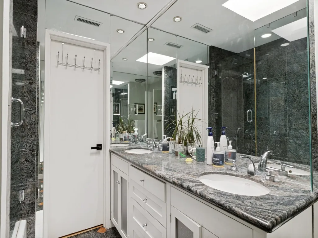 Single Family Residence For Rent in Dallas County , 7508 Baxtershire Drive, Dallas, Texas 75230, 3 Bedroom, 4 Bathroom, 2 Garage spaces, 2,735 Sqft, built in 1957, mls#21305080, Real Estate Agent in Dallas, Homes For Rent in Dallas county, Homes For Rent in Dallas, Realtor in Dallas Texas, Real Estate Brokerage Independent Realty Texas, Luminita Cordes Realtor