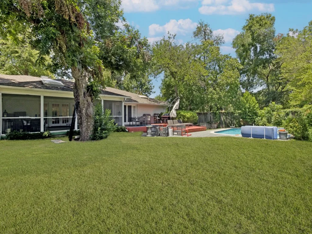 Single Family Residence For Rent in Dallas County , 7508 Baxtershire Drive, Dallas, Texas 75230, 3 Bedroom, 4 Bathroom, 2 Garage spaces, 2,735 Sqft, built in 1957, mls#21305080, Real Estate Agent in Dallas, Homes For Rent in Dallas county, Homes For Rent in Dallas, Realtor in Dallas Texas, Real Estate Brokerage Independent Realty Texas, Luminita Cordes Realtor