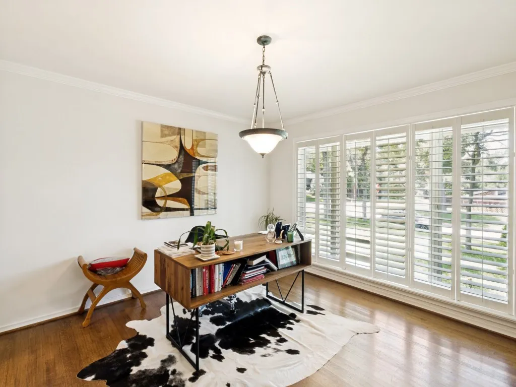 Single Family Residence For Rent in Dallas County , 7508 Baxtershire Drive, Dallas, Texas 75230, 3 Bedroom, 4 Bathroom, 2 Garage spaces, 2,735 Sqft, built in 1957, mls#21305080, Real Estate Agent in Dallas, Homes For Rent in Dallas county, Homes For Rent in Dallas, Realtor in Dallas Texas, Real Estate Brokerage Independent Realty Texas, Luminita Cordes Realtor