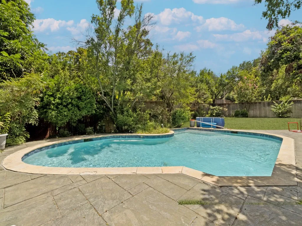 Single Family Residence For Rent in Dallas County , 7508 Baxtershire Drive, Dallas, Texas 75230, 3 Bedroom, 4 Bathroom, 2 Garage spaces, 2,735 Sqft, built in 1957, mls#21305080, Real Estate Agent in Dallas, Homes For Rent in Dallas county, Homes For Rent in Dallas, Realtor in Dallas Texas, Real Estate Brokerage Independent Realty Texas, Luminita Cordes Realtor